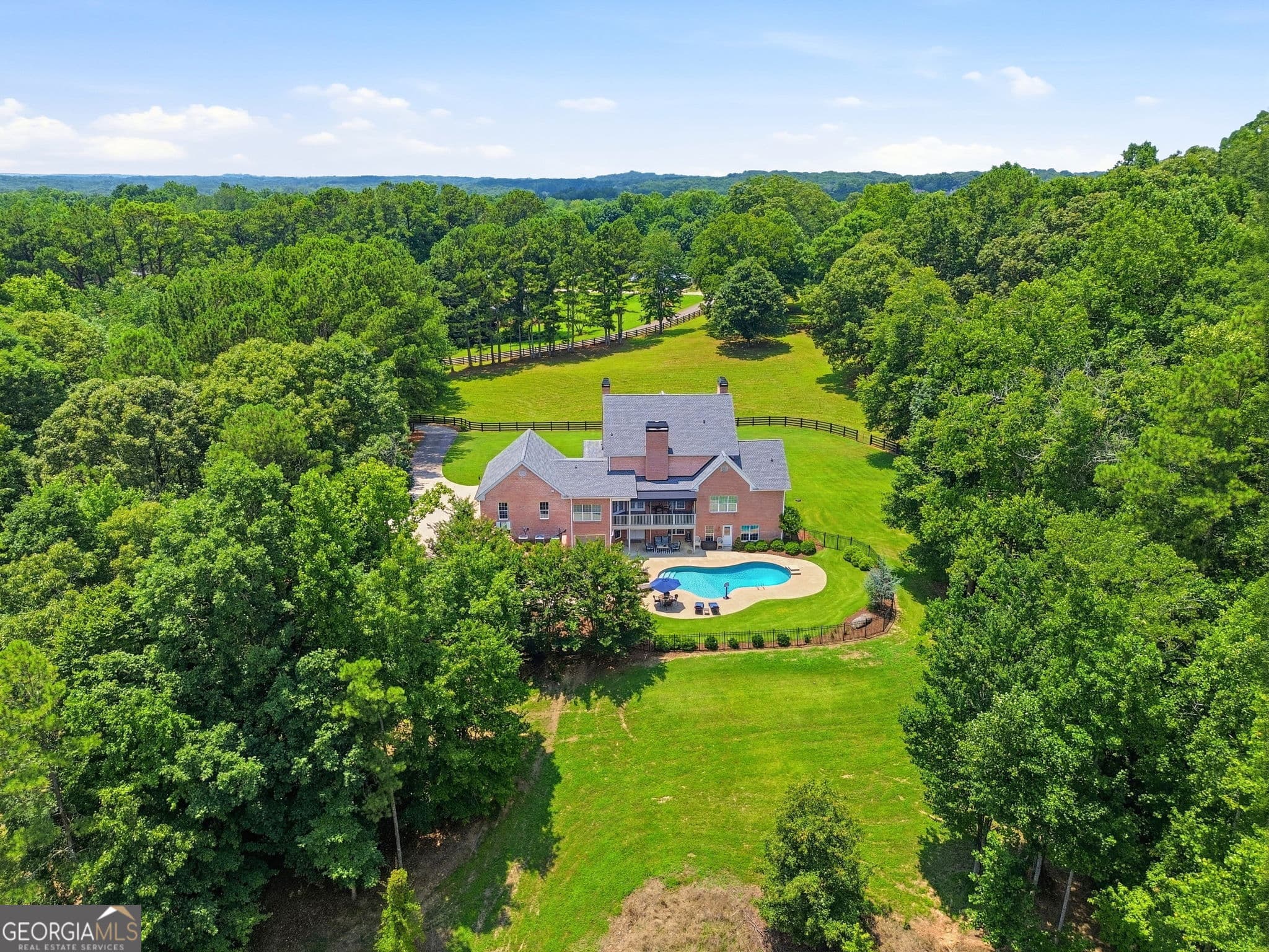 4 bedroom, 4.5 bathroom, 5,367 sq ft single family residence for sale at 135 Amy Lane, Canton, GA 30115 — photo 5
