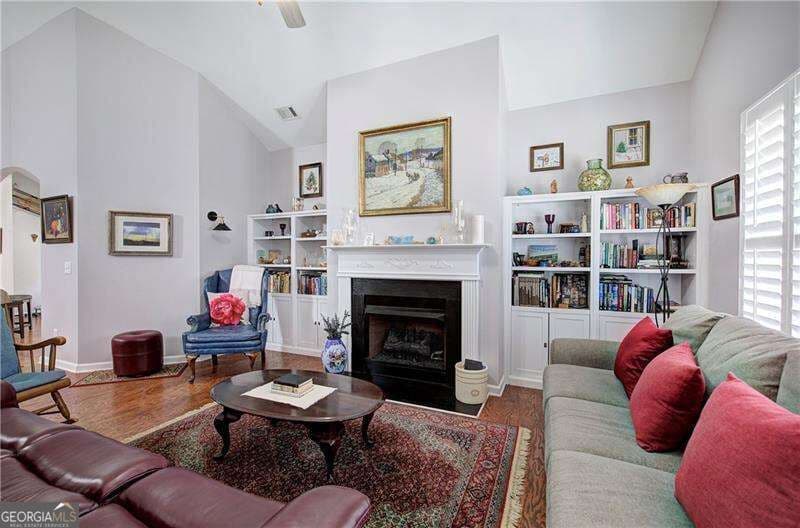 2 bedroom, 2 bathroom, 1,560 sq ft single family residence for sale at 35 Casey Drive, Cartersville, GA 30120 — photo 6