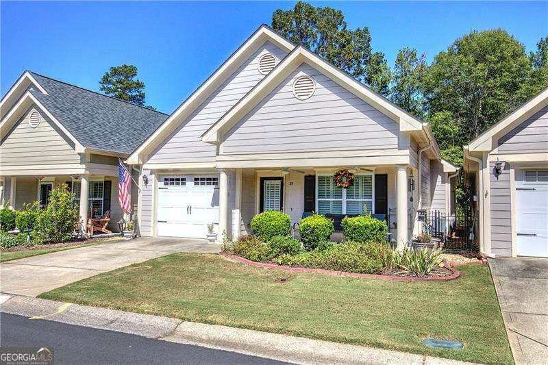 2 bedroom, 2 bathroom, 1,560 sq ft single family residence for sale at 35 Casey Drive, Cartersville, GA 30120 — photo 4