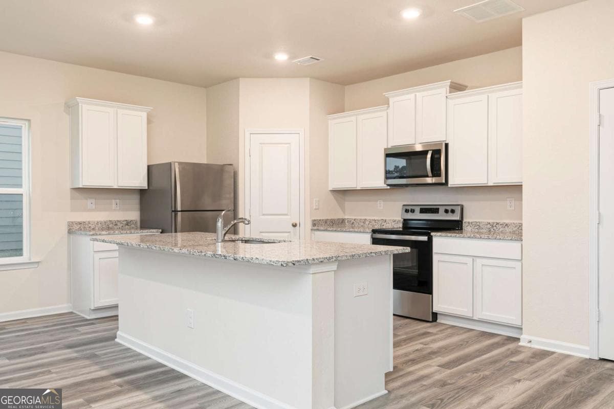 3 bedroom, 2.5 bathroom, 1,680 sq ft single family residence for sale at 110 Howell Drive, Villa Rica, GA 30180 — photo 6