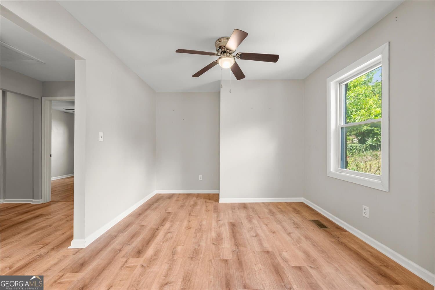 3 bedroom, 2 bathroom, 1,360 sq ft single family residence for sale at 151 Magnolia Terrace, Athens, GA 30606 — photo 7