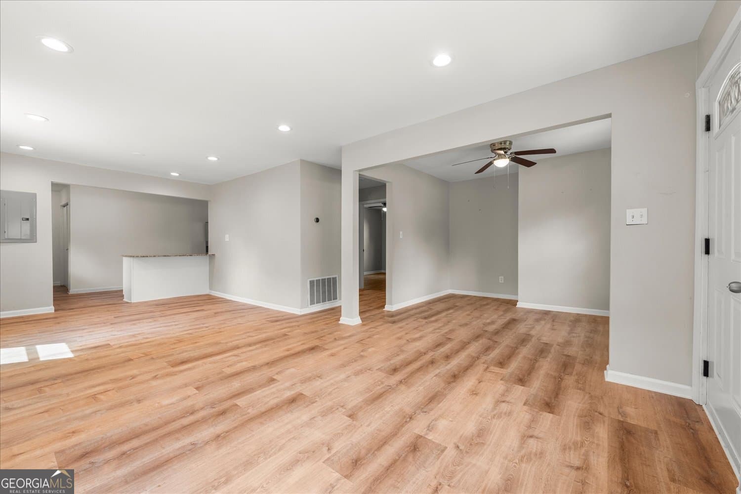 3 bedroom, 2 bathroom, 1,360 sq ft single family residence for sale at 151 Magnolia Terrace, Athens, GA 30606 — photo 5
