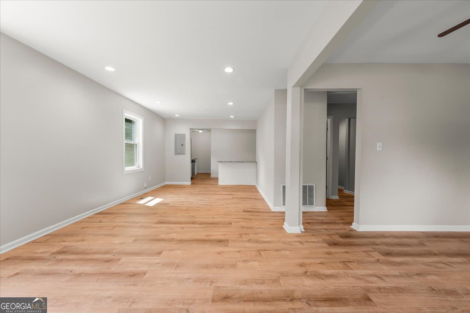 3 bedroom, 2 bathroom, 1,360 sq ft single family residence for sale at 151 Magnolia Terrace, Athens, GA 30606 — photo 4