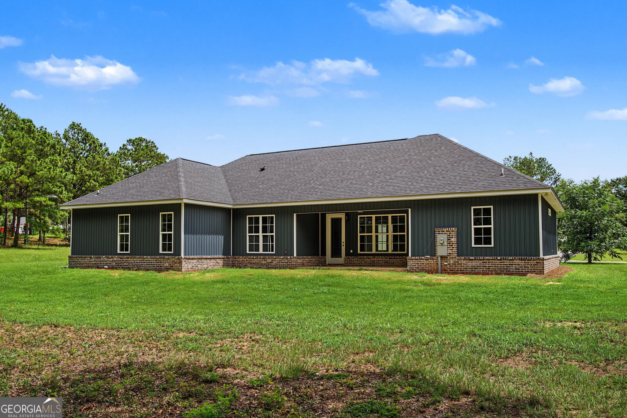 4 bedroom, 2.5 bathroom, 2,086 sq ft single family residence for sale at 1129 Mulberry Place, Dudley, GA 31022 — photo 3
