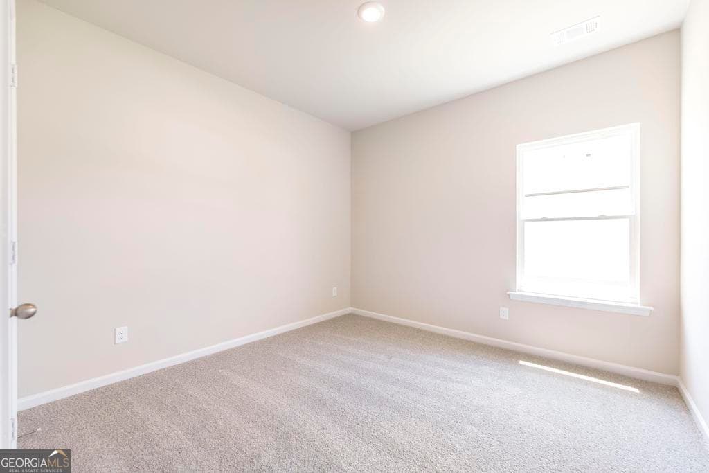 3 bedroom, 2 bathroom, 1,724 sq ft single family residence for sale at 303 Georgian Walk, Byron, GA 31008 — photo 6