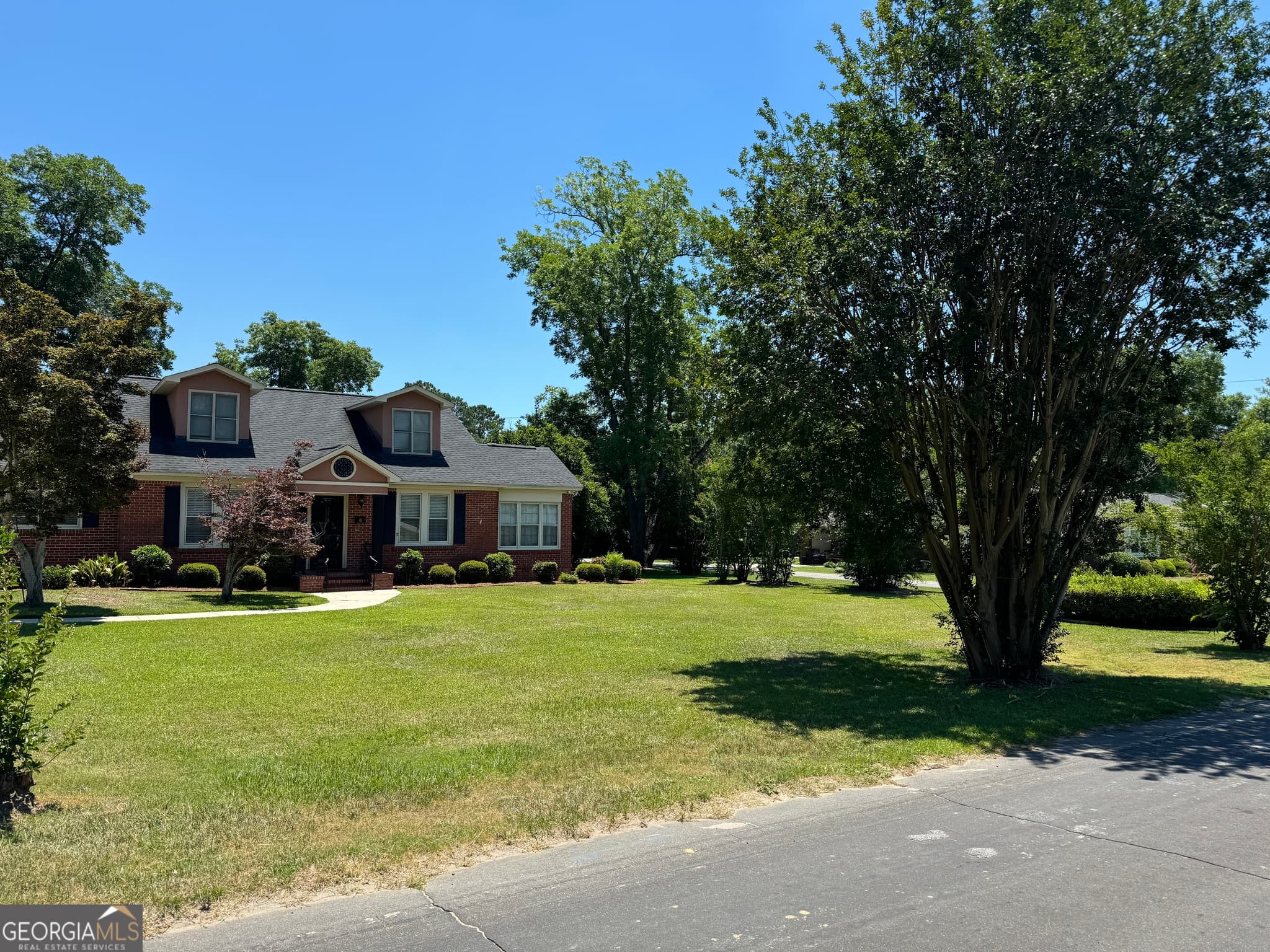 6 bedroom, 7 bathroom, 5,575 sq ft single family residence for sale at 808 Harvey Street, Millen, GA 30442 — photo 3