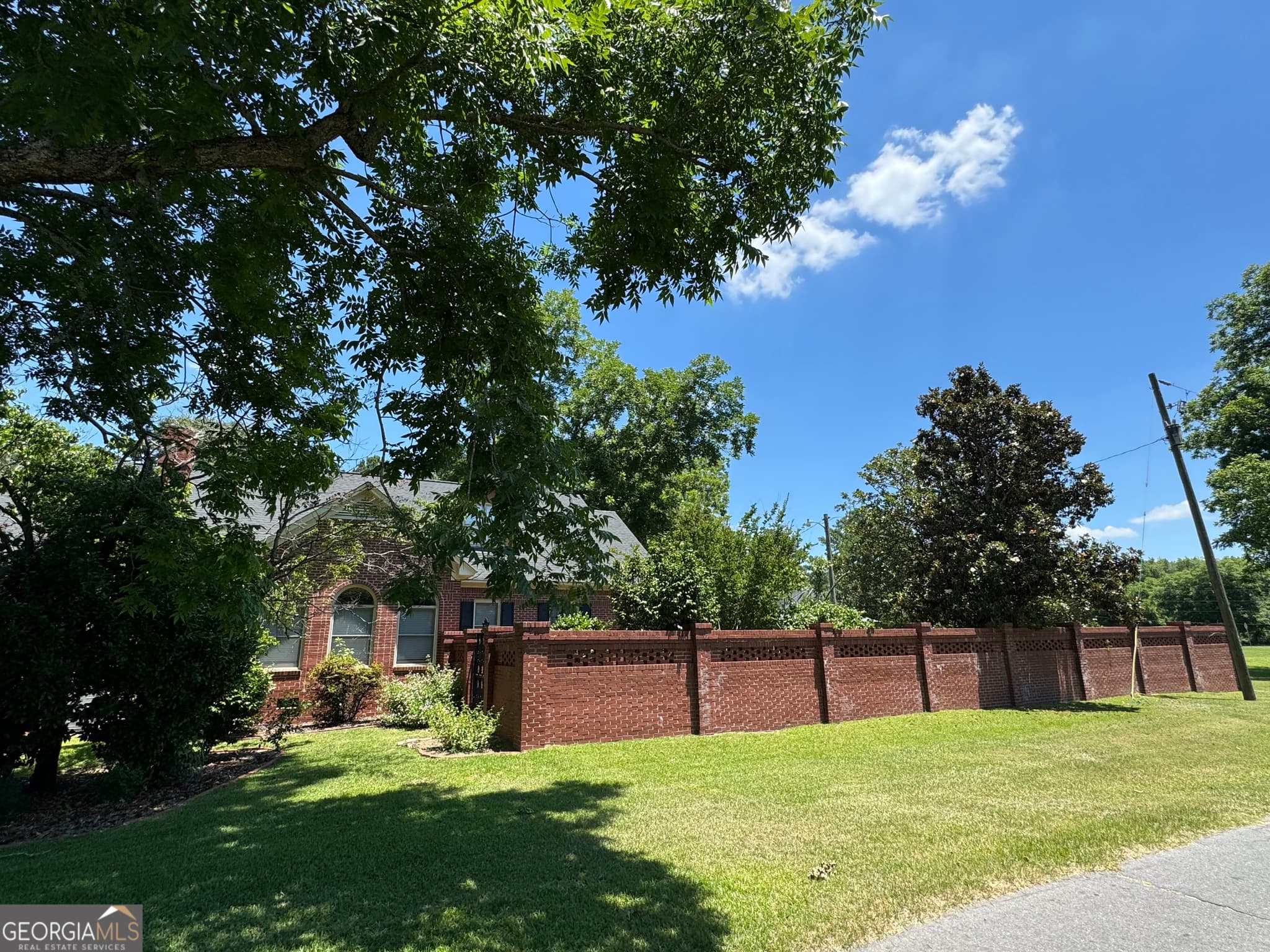 6 bedroom, 7 bathroom, 5,575 sq ft single family residence for sale at 808 Harvey Street, Millen, GA 30442 — photo 4