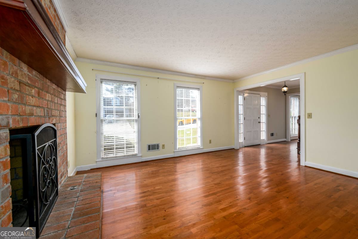 4 bedroom, 2.5 bathroom, 2,805 sq ft single family residence for sale at 6420 Phillips Place, Lithonia, GA 30058 — photo 8