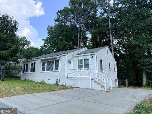 3 bedroom, 2 bathroom single family residence for sale at 2005 Benson Avenue, Smyrna, GA 30080 — photo 2