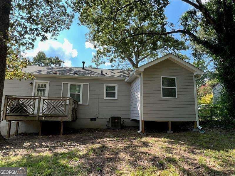 3 bedroom, 2 bathroom single family residence for sale at 2005 Benson Avenue, Smyrna, GA 30080 — photo 8