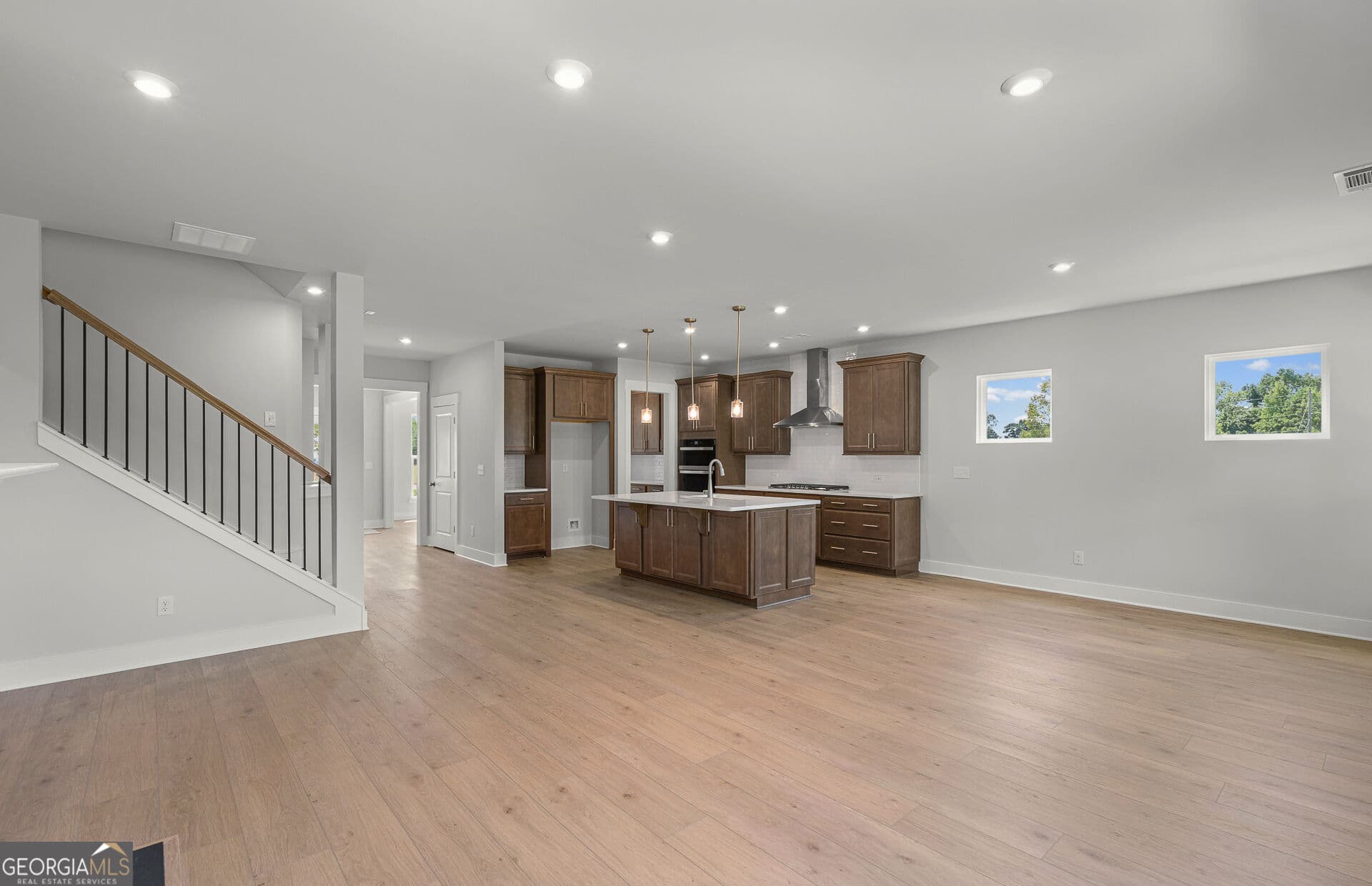 5 bedroom, 4 bathroom, 2,869 sq ft single family residence for sale at 235 Lucas Court, Jefferson, GA 30549 — photo 2