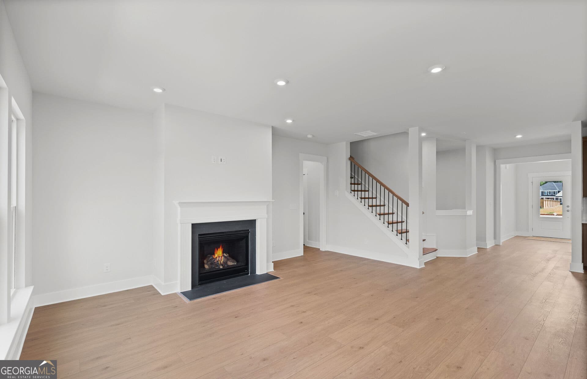 5 bedroom, 4 bathroom, 2,869 sq ft single family residence for sale at 235 Lucas Court, Jefferson, GA 30549 — photo 6