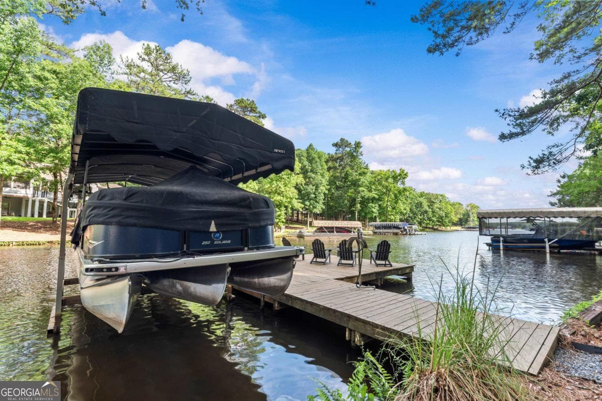 3 bedroom, 4 bathroom, 2,496 sq ft single family residence for sale at 1110 Cosby Circle, Greensboro, GA 30642 — photo 5