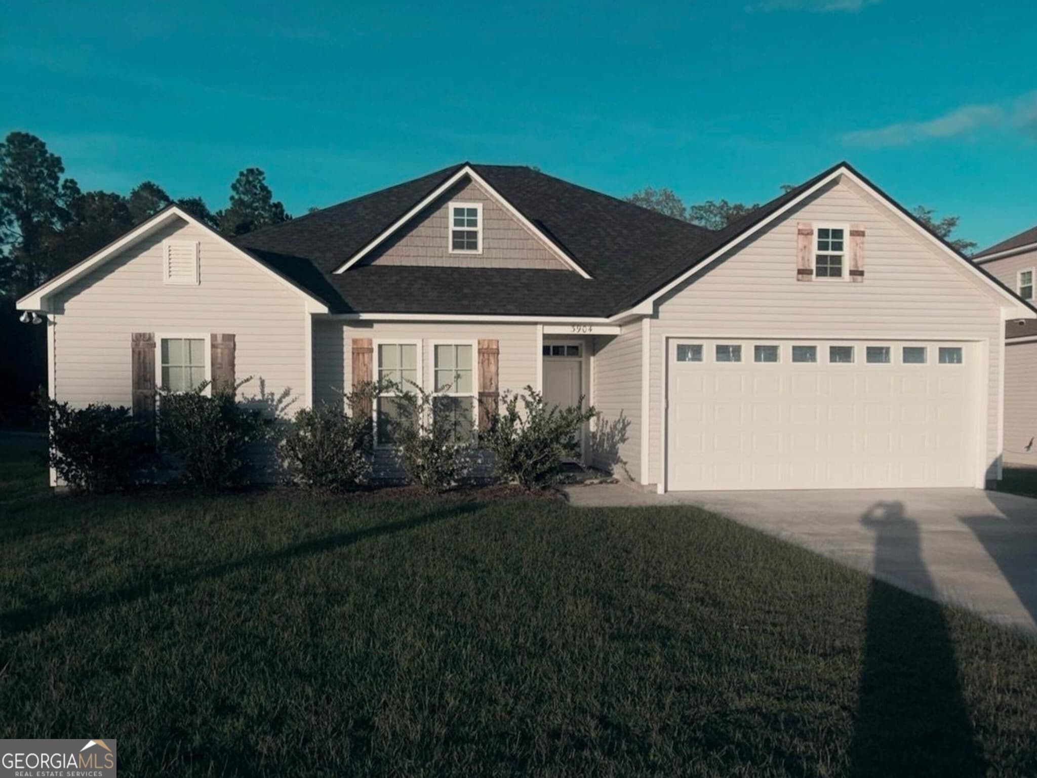 4 bedroom, 2 bathroom, 2,238 sq ft single family residence for sale at 3904 Betty's Place, Hahira, GA 31632