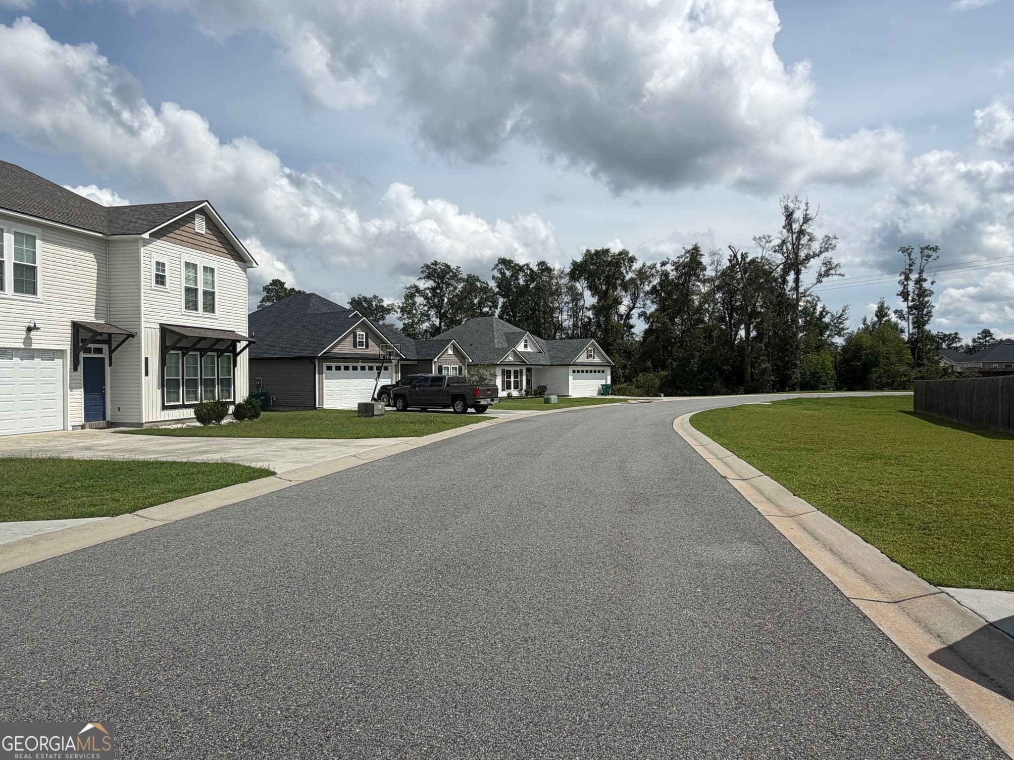 4 bedroom, 2 bathroom, 2,238 sq ft single family residence for sale at 3904 Betty's Place, Hahira, GA 31632 — photo 5
