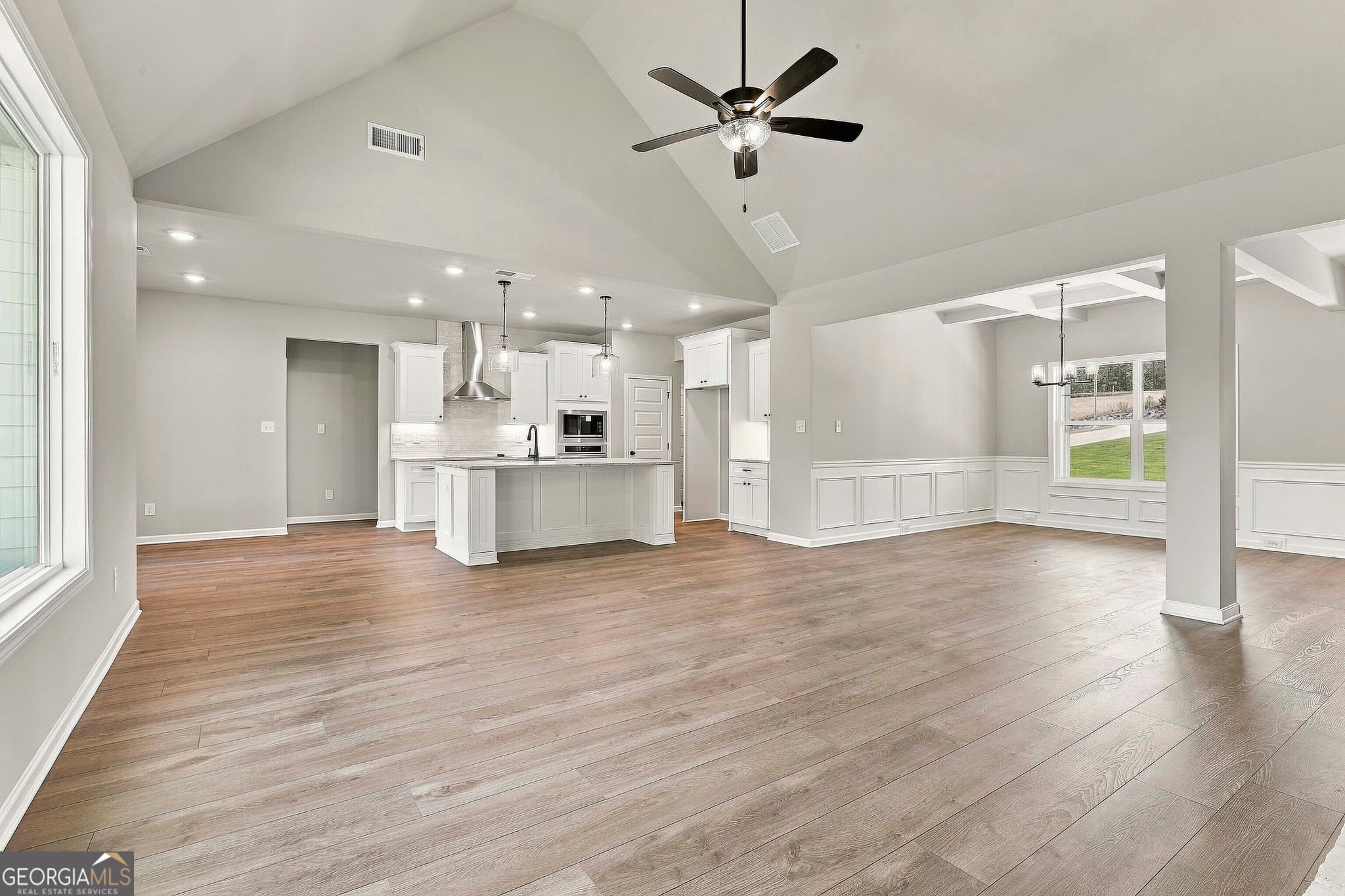 4 bedroom, 3 bathroom, 2,311 sq ft single family residence for sale at 164 Piney Woods Drive 7, Newnan, GA 30263 — photo 4