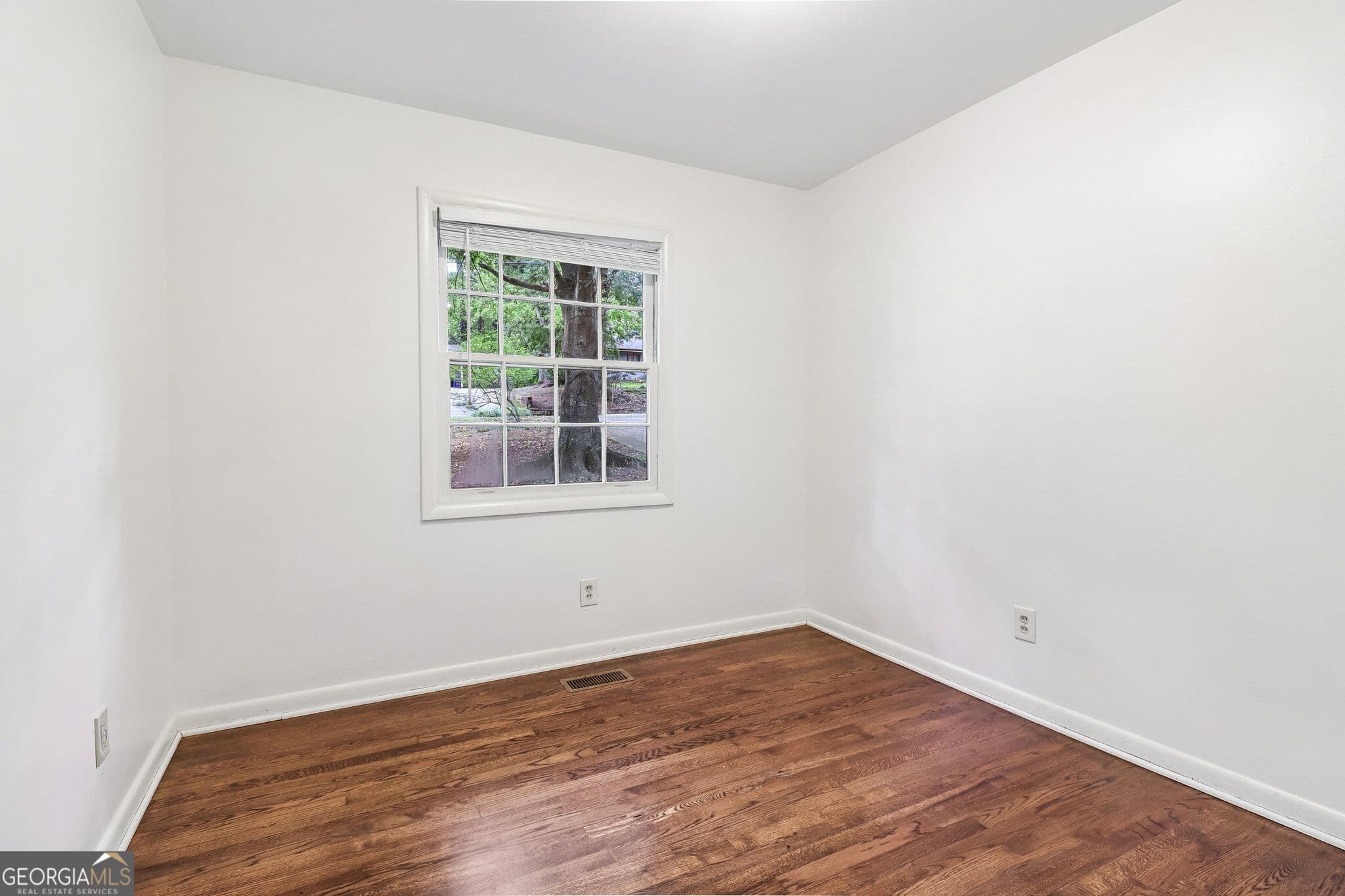 3 bedroom, 1.5 bathroom, 912 sq ft single family residence for sale at 923 Verdi Way, Clarkston, GA 30021 — photo 10