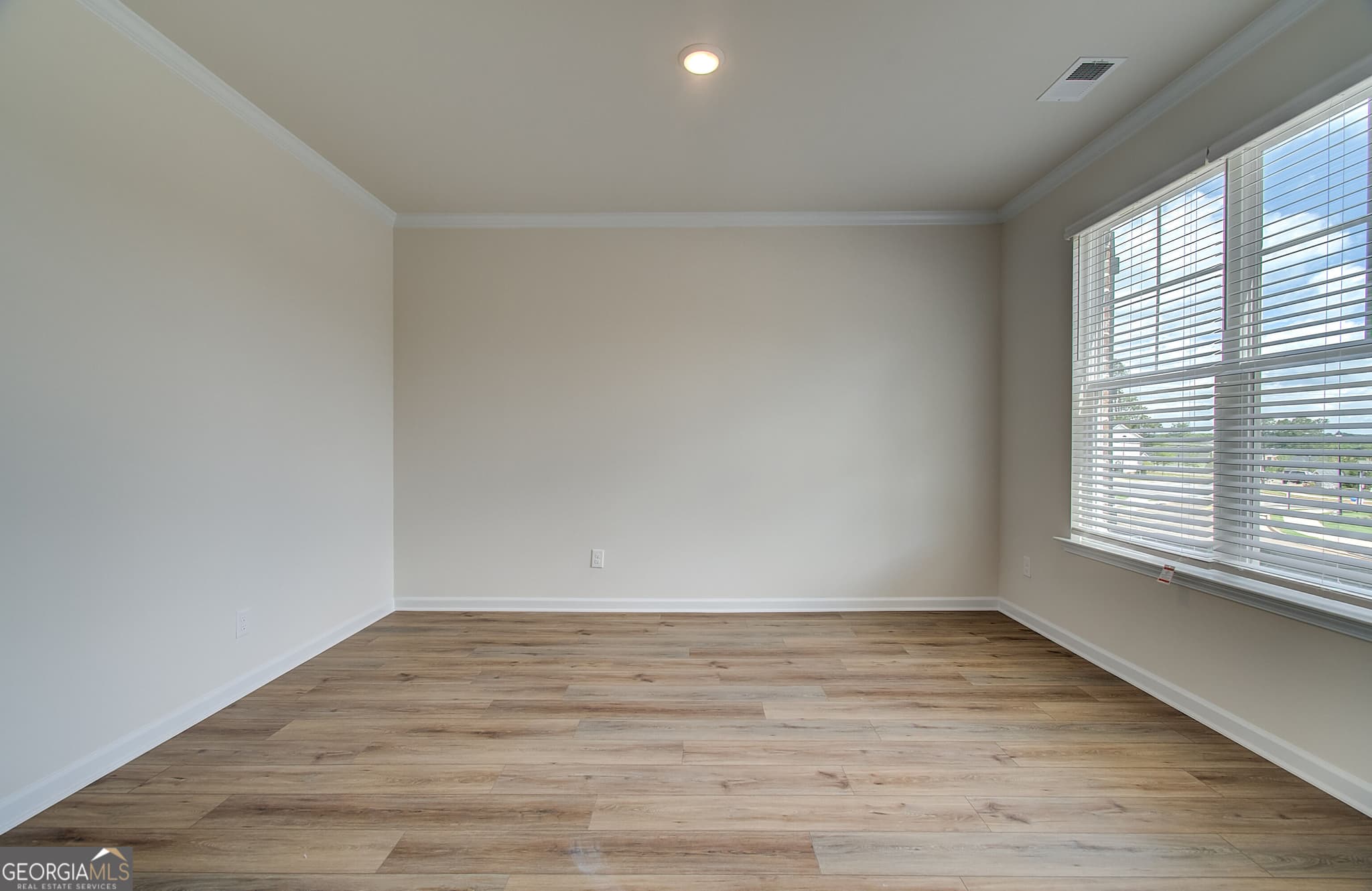 5 bedroom, 4 bathroom, 3,167 sq ft single family residence for sale at 1059 Georgian Point Drive LOT 85, Lawrenceville, GA 30045 — photo 3