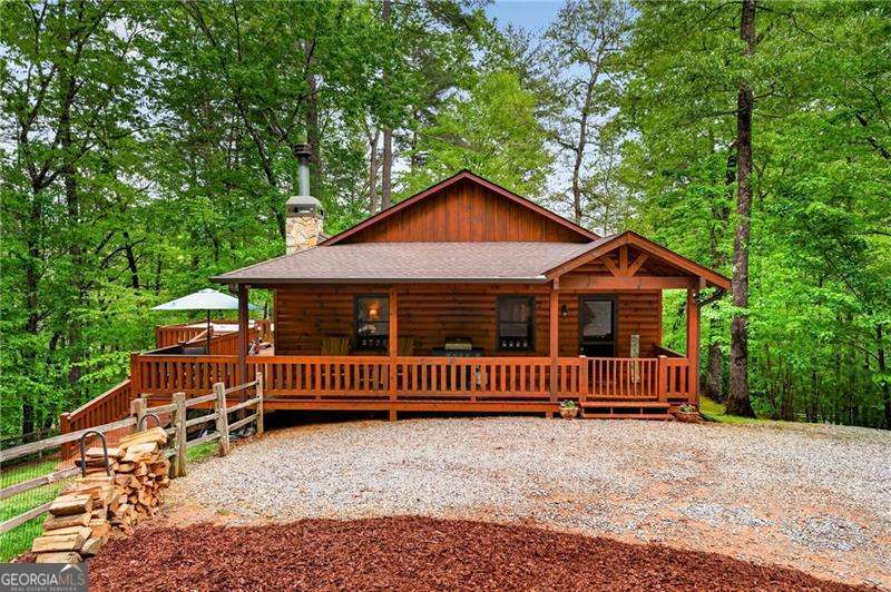 2 bedroom, 2 bathroom, 1,216 sq ft cabin,single family residence sold at 72 S Old Aska Road, Blue Ridge, GA 30513