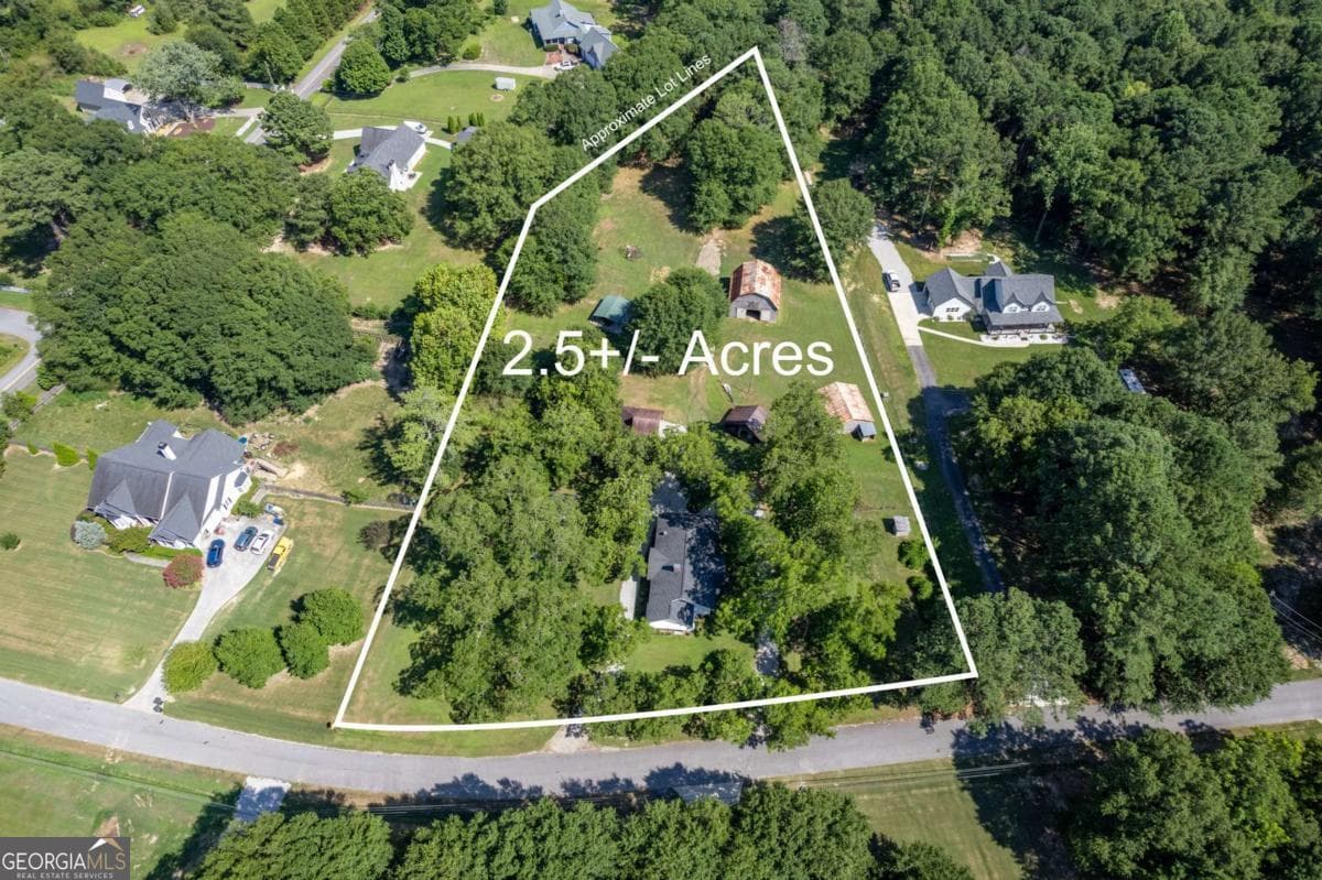 2 bedroom, 1 bathroom, 1,252 sq ft single family residence for rent at 5380 Guthrie Road, Loganville, GA 30052 for $2,250 a month — photo 2