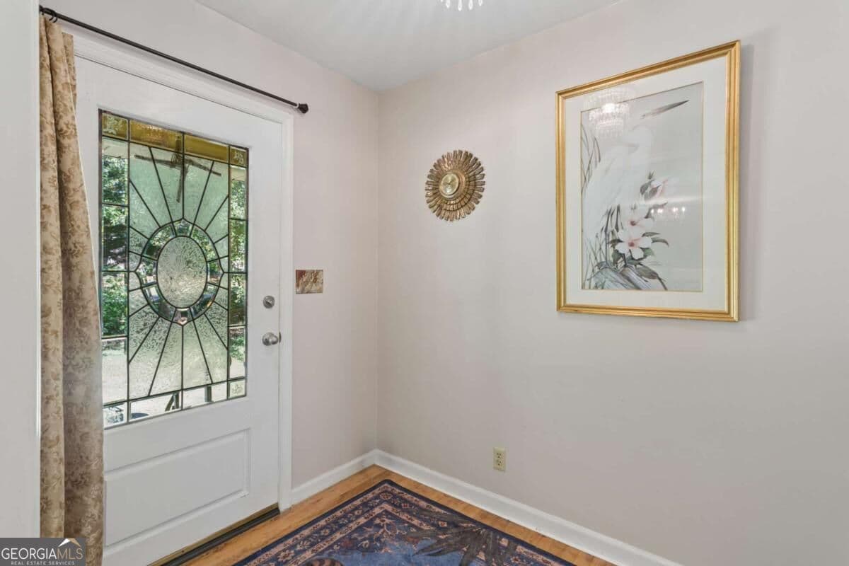 4 bedroom, 3 bathroom, 2,114 sq ft single family residence for sale at 2458 Emory Lane, Marietta, GA 30068 — photo 10