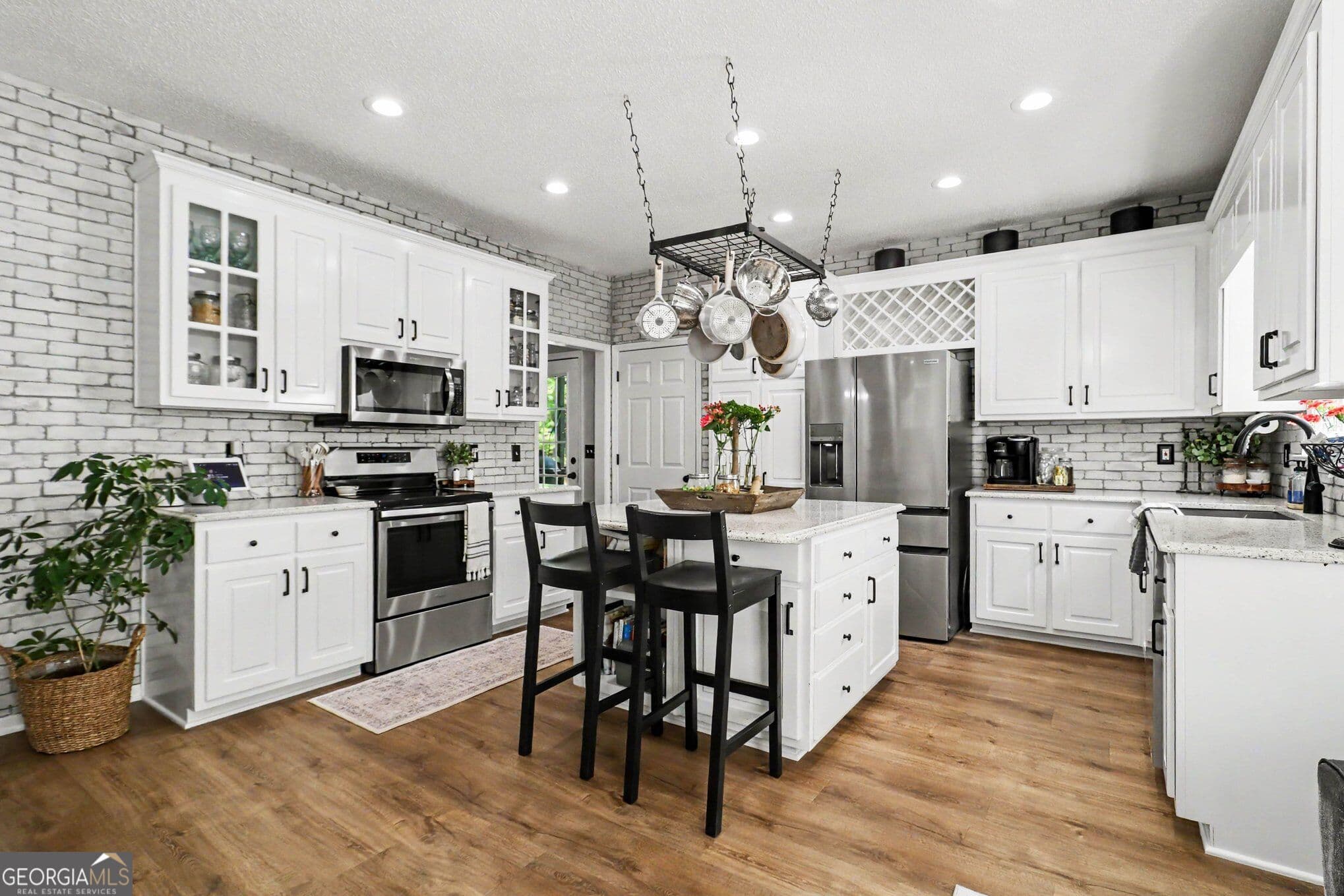 6 bedroom, 4.5 bathroom, 4,189 sq ft single family residence for sale at 260 Nixon Road, Senoia, GA 30276 — photo 6