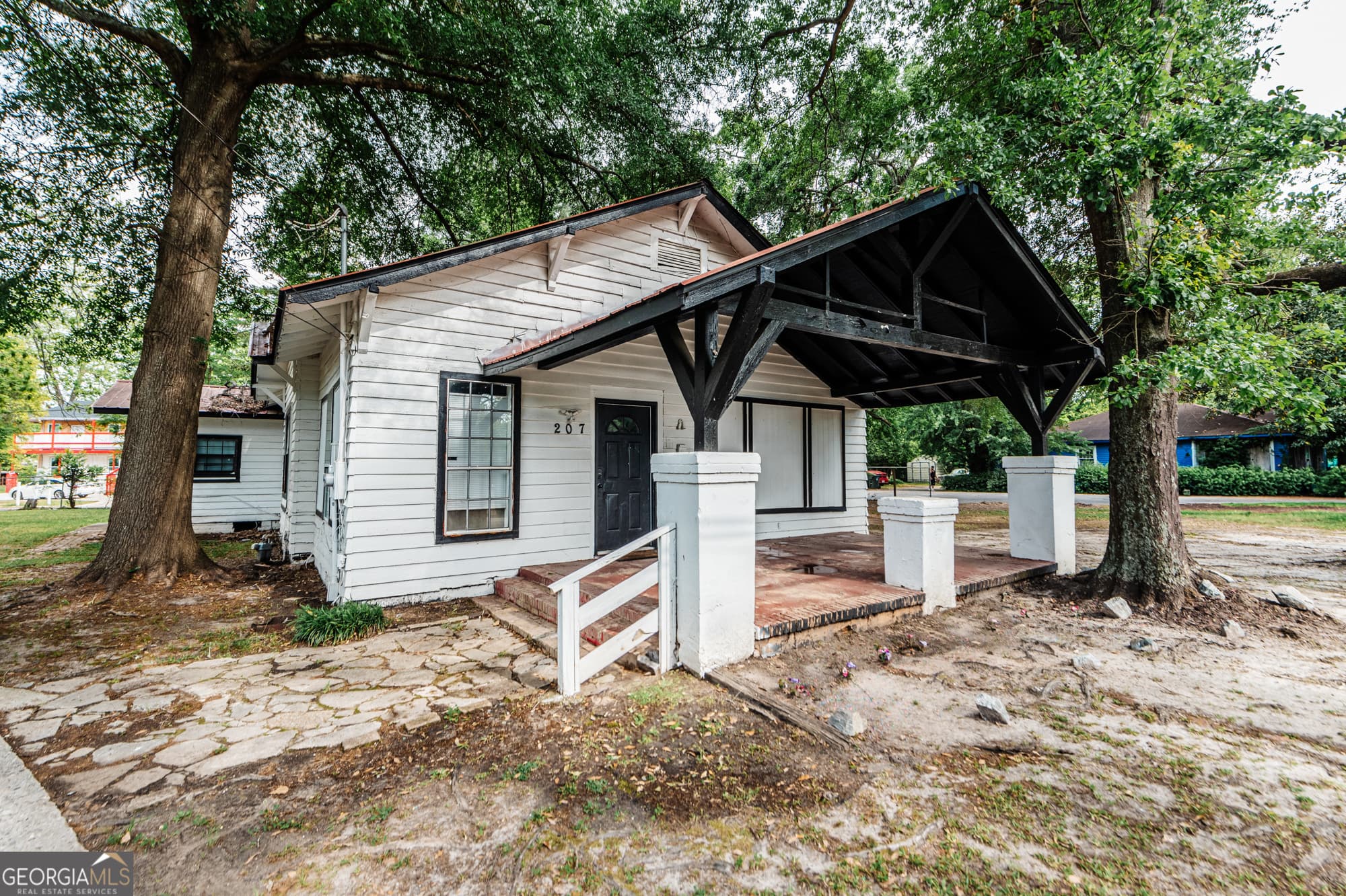 4 bedroom, 2 bathroom, 1,548 sq ft single family residence sold at 207 Carver Drive, Fort Valley, GA 31030
