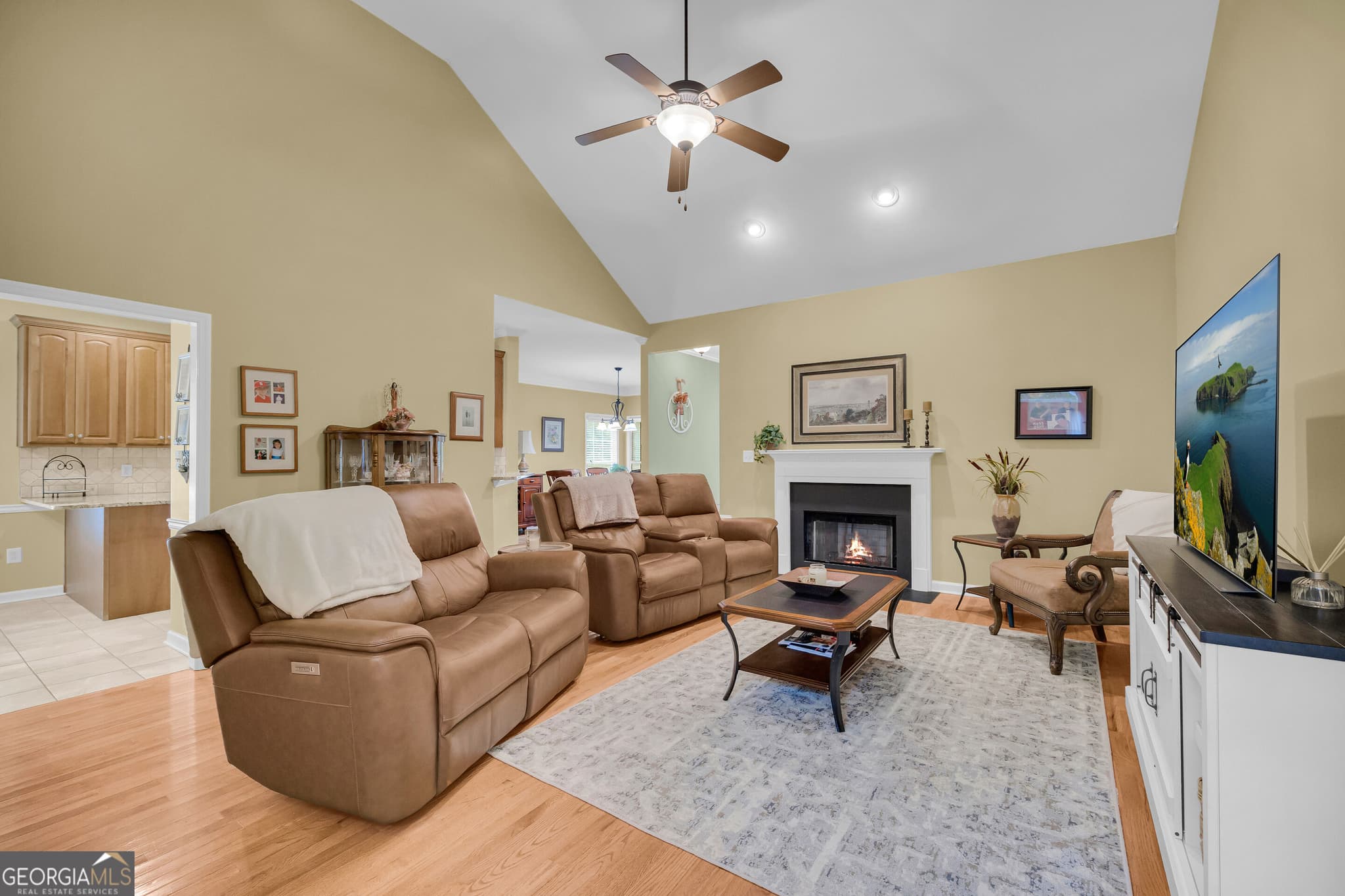 4 bedroom, 3 bathroom, 2,942 sq ft single family residence for sale at 1650 Oconee Crossing Circle, Bogart, GA 30622 — photo 7