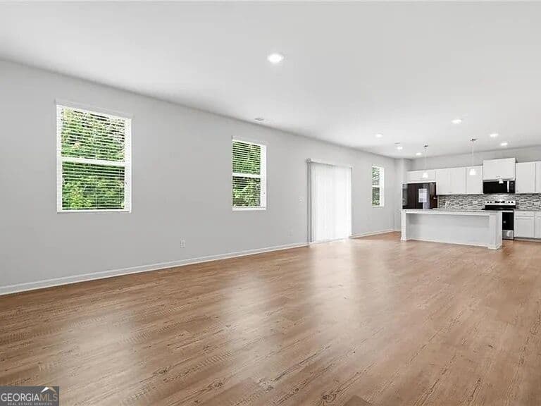 5 bedroom, 3 bathroom, 2,884 sq ft single family residence for rent at 384 Summerwood Lane, Dawsonville, GA 30534 for $2,800 a month — photo 6