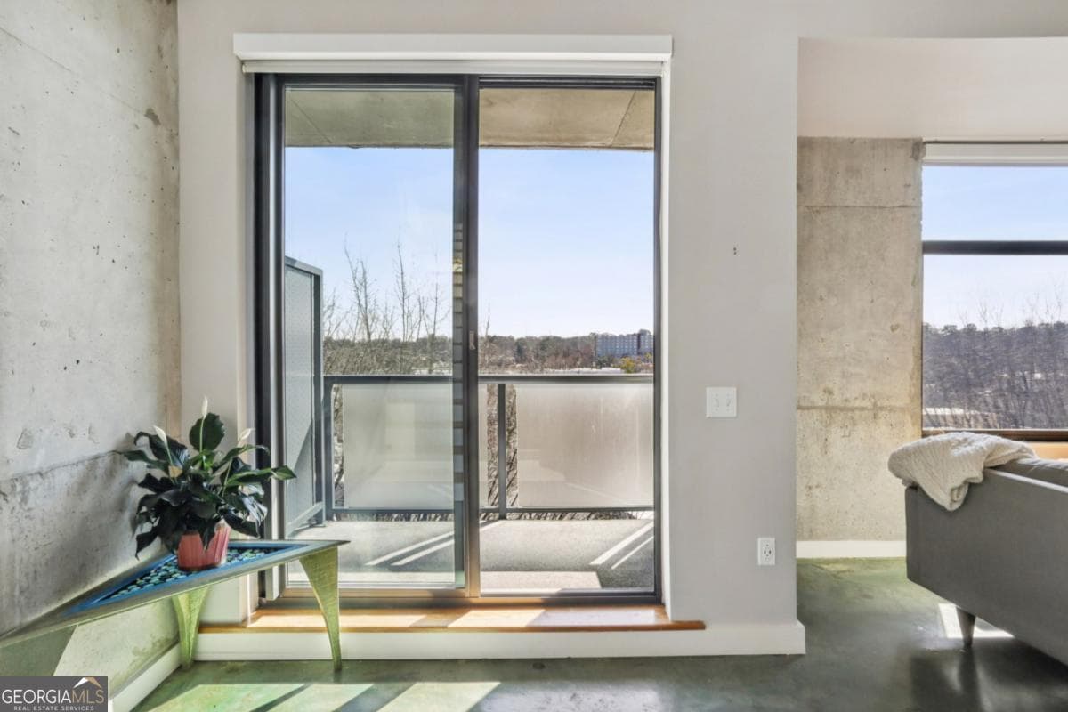 2 bedroom, 2 bathroom, 1,580 sq ft condominium for sale at 335 W Ponce De Leon Avenue 606, Decatur, GA 30030 — photo 8