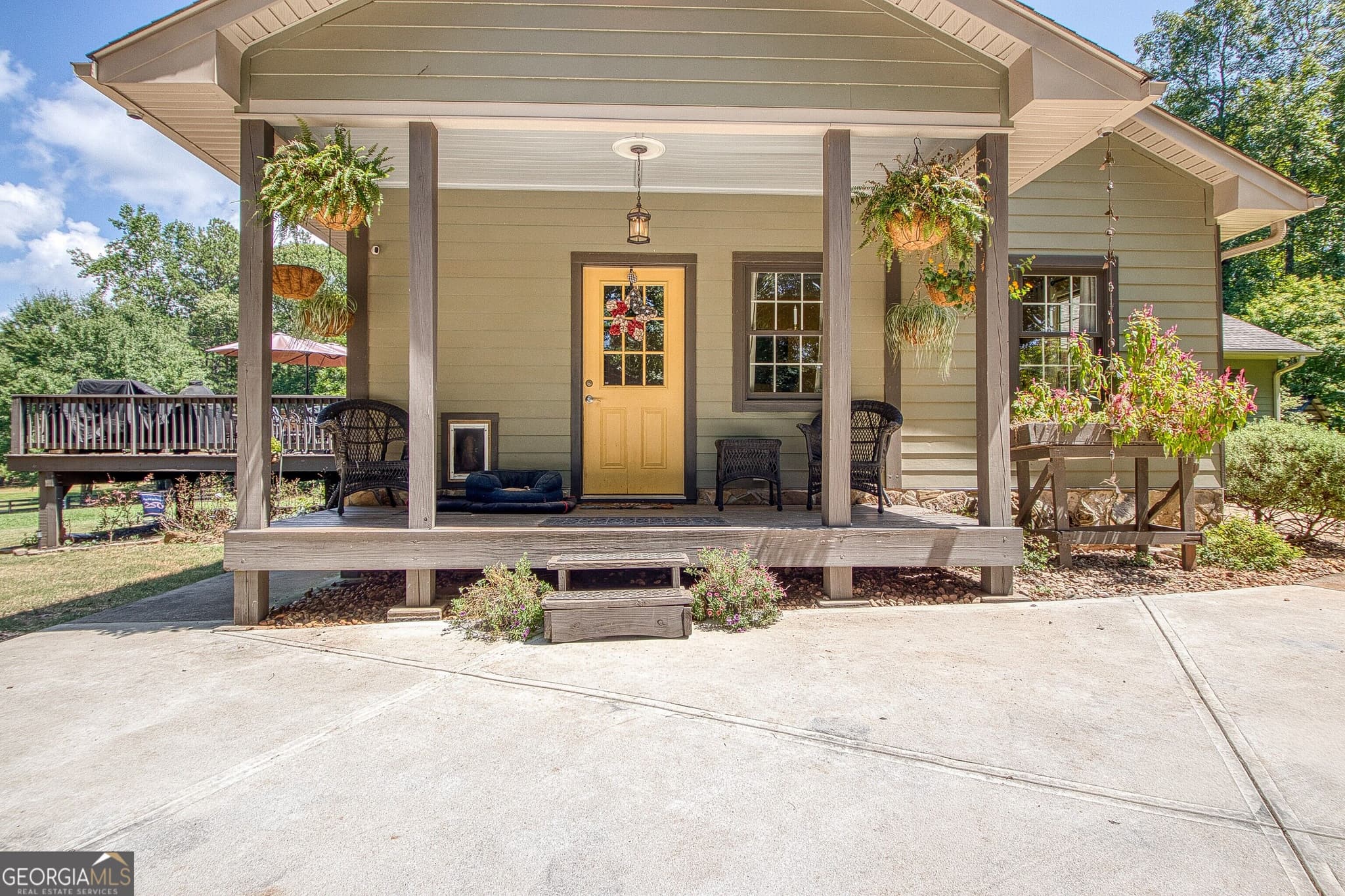 4 bedroom, 3.5 bathroom, 3,922 sq ft single family residence for sale at 792 Fincher Road, Moreland, GA 30259 — photo 3