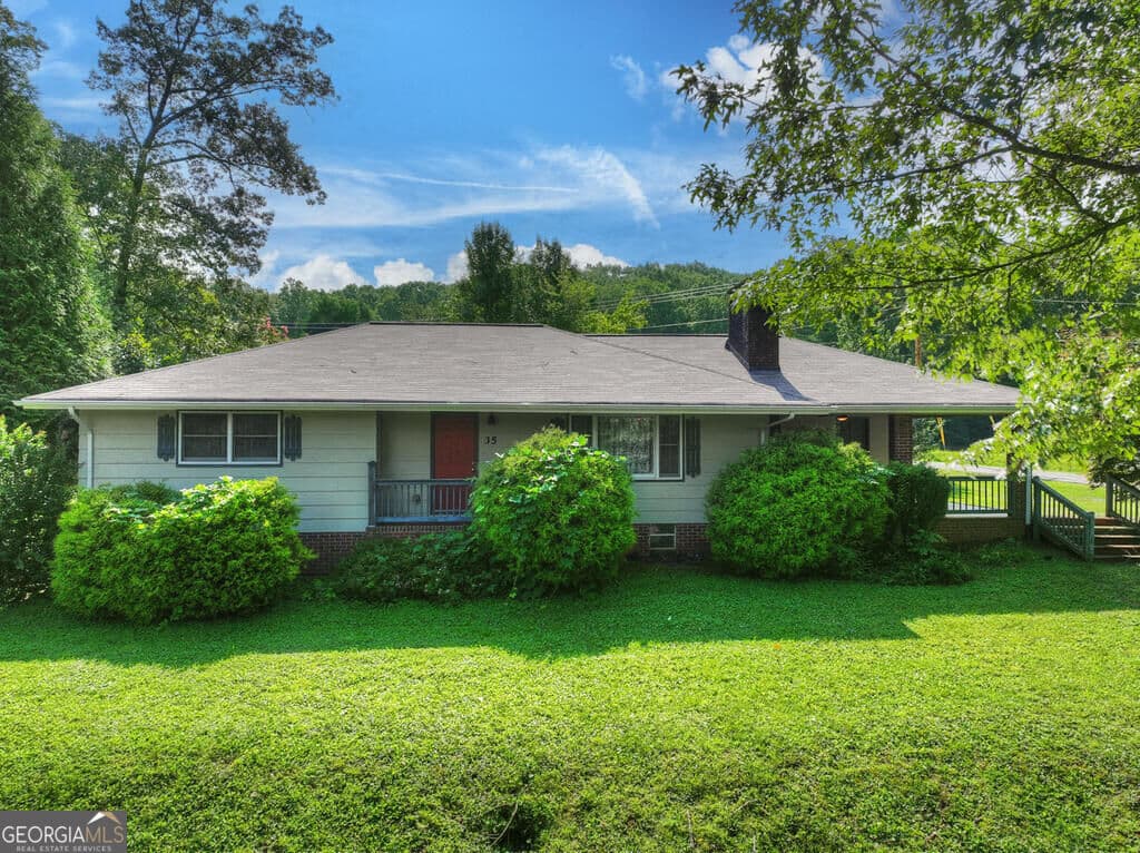 2 bedroom, 2 bathroom, 2,788 sq ft single family residence for sale at 35 E Thomas Road, Blue Ridge, GA 30513