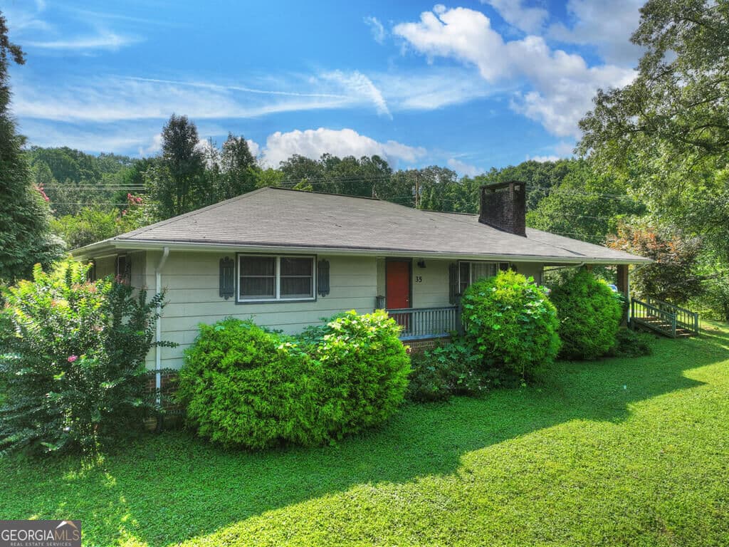 2 bedroom, 2 bathroom, 2,788 sq ft single family residence for sale at 35 E Thomas Road, Blue Ridge, GA 30513 — photo 10