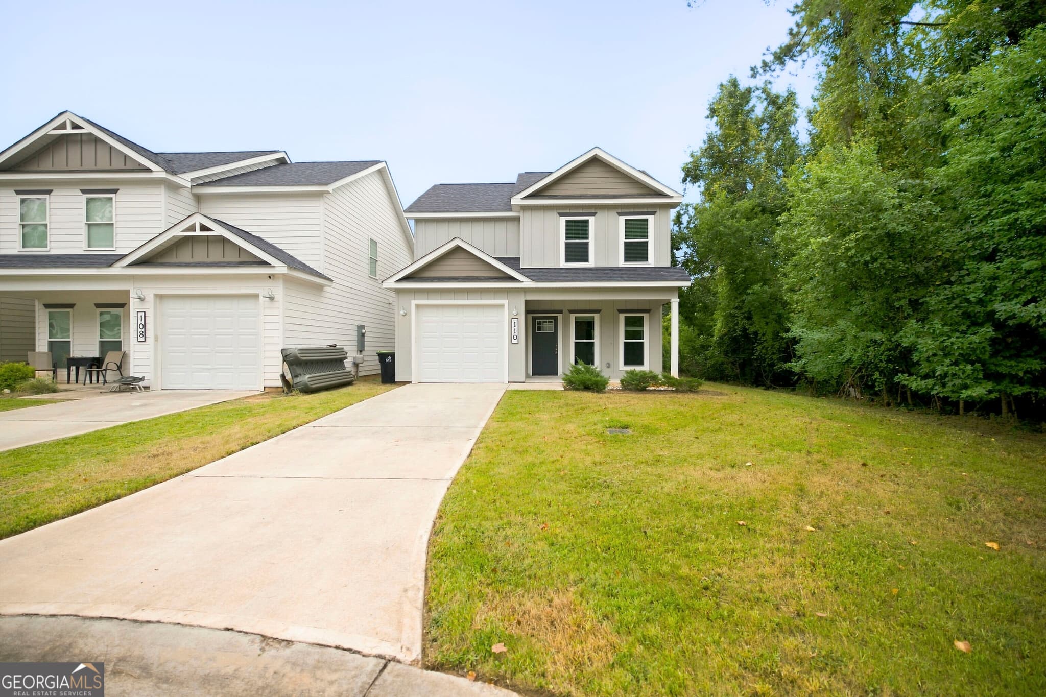 4 bedroom, 2.5 bathroom, 1,692 sq ft single family residence for rent at 110 Leisure Pointe Cove, Warner Robins, GA 31088 for $2,100 a month — photo 1 of 21