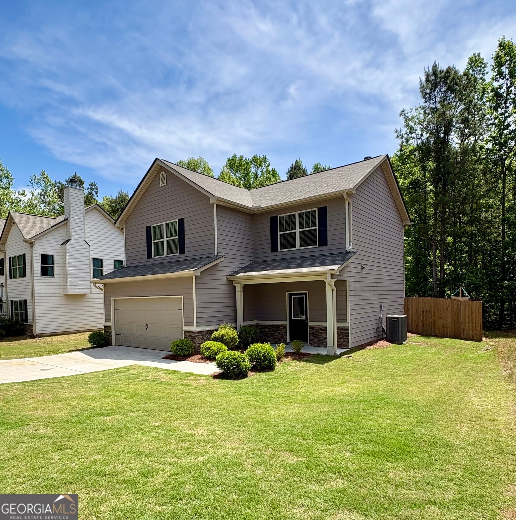 3 bedroom, 2.5 bathroom, 1,672 sq ft single family residence for sale at 142 Sourwood Lane, Temple, GA 30179 — photo 2