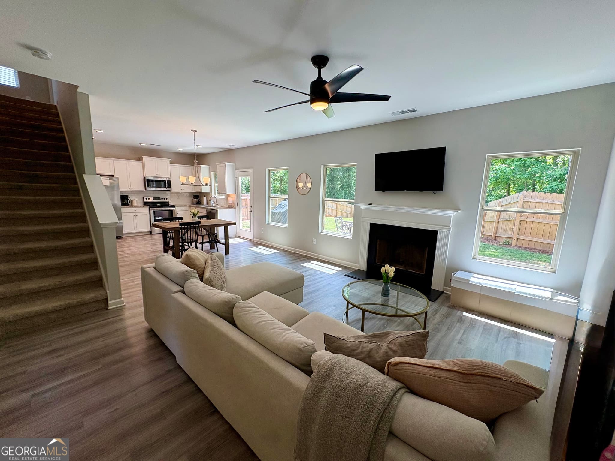 3 bedroom, 2.5 bathroom, 1,672 sq ft single family residence for sale at 142 Sourwood Lane, Temple, GA 30179 — photo 7