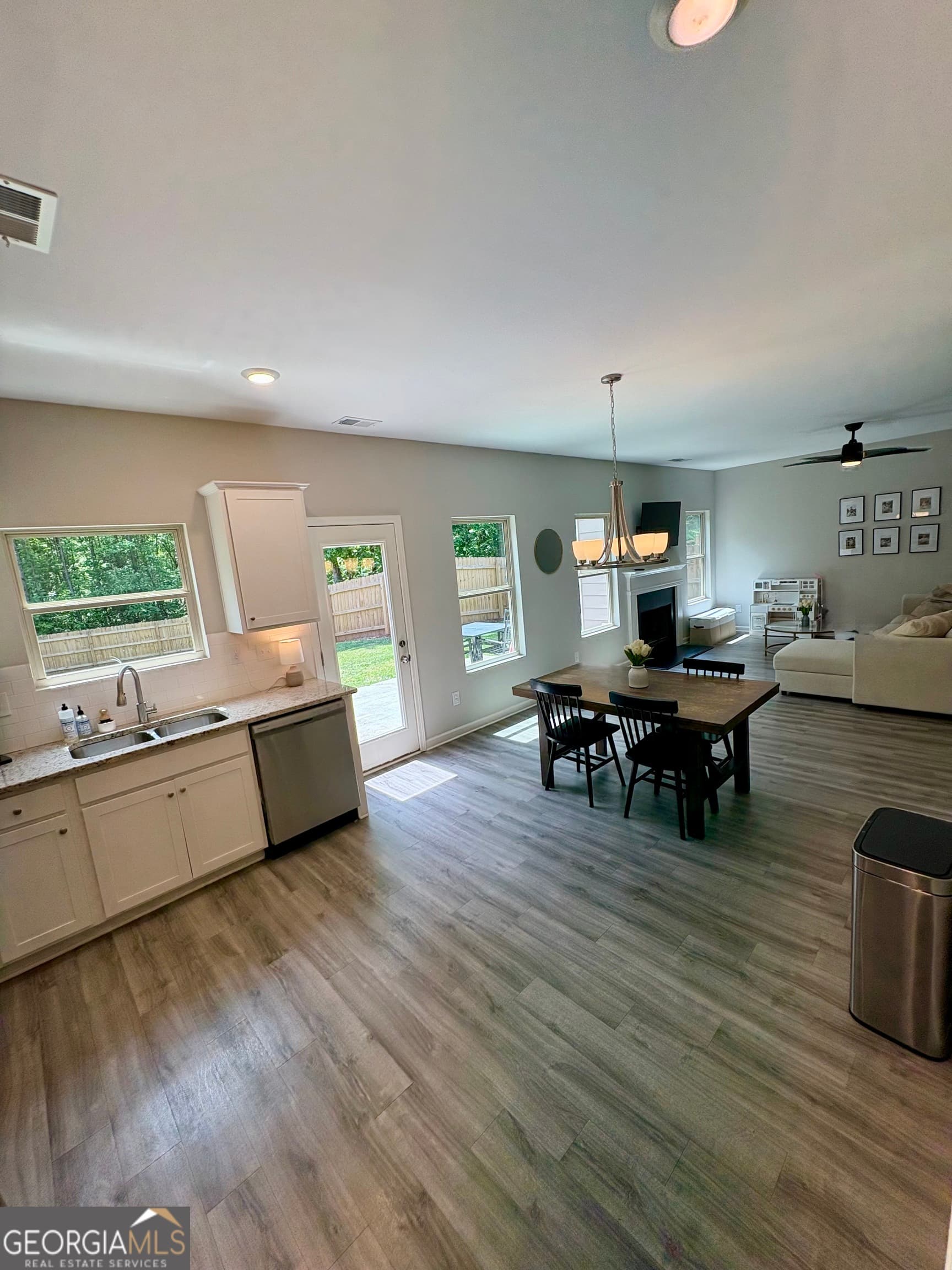 3 bedroom, 2.5 bathroom, 1,672 sq ft single family residence for sale at 142 Sourwood Lane, Temple, GA 30179 — photo 10