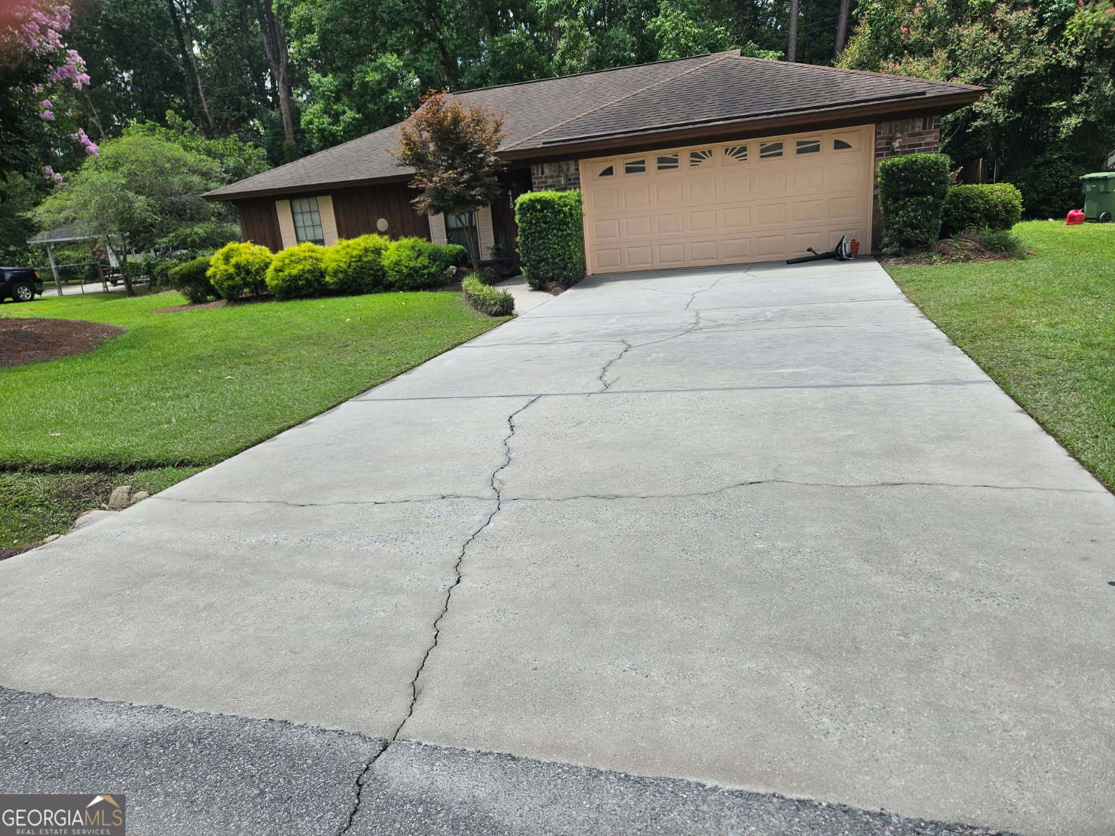 3 bedroom, 2 bathroom, 1,560 sq ft single family residence for sale at 413 Symons Street, Pooler, GA 31322 — photo 2