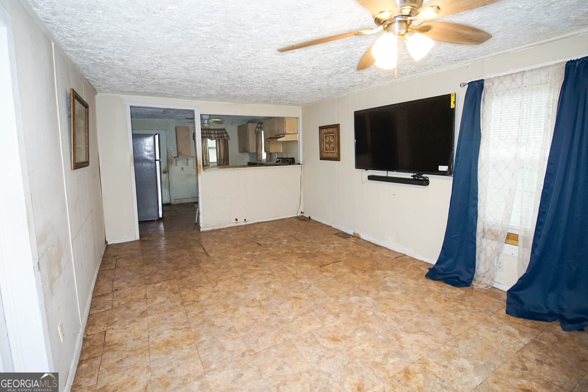 2 bedroom, 1 bathroom, 800 sq ft single family residence under contract at 28 E Mlk Jr Avenue, Lakeland, GA 31635 — photo 8