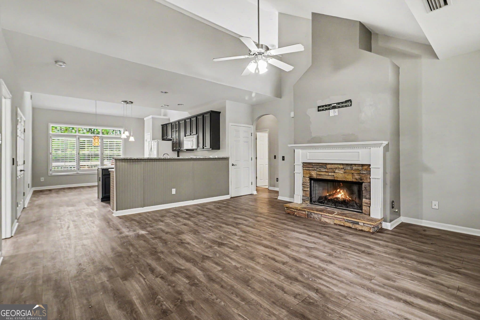 3 bedroom, 3 bathroom, 2,064 sq ft single family residence for sale at 2685 Mariner Way, Villa Rica, GA 30180 — photo 7
