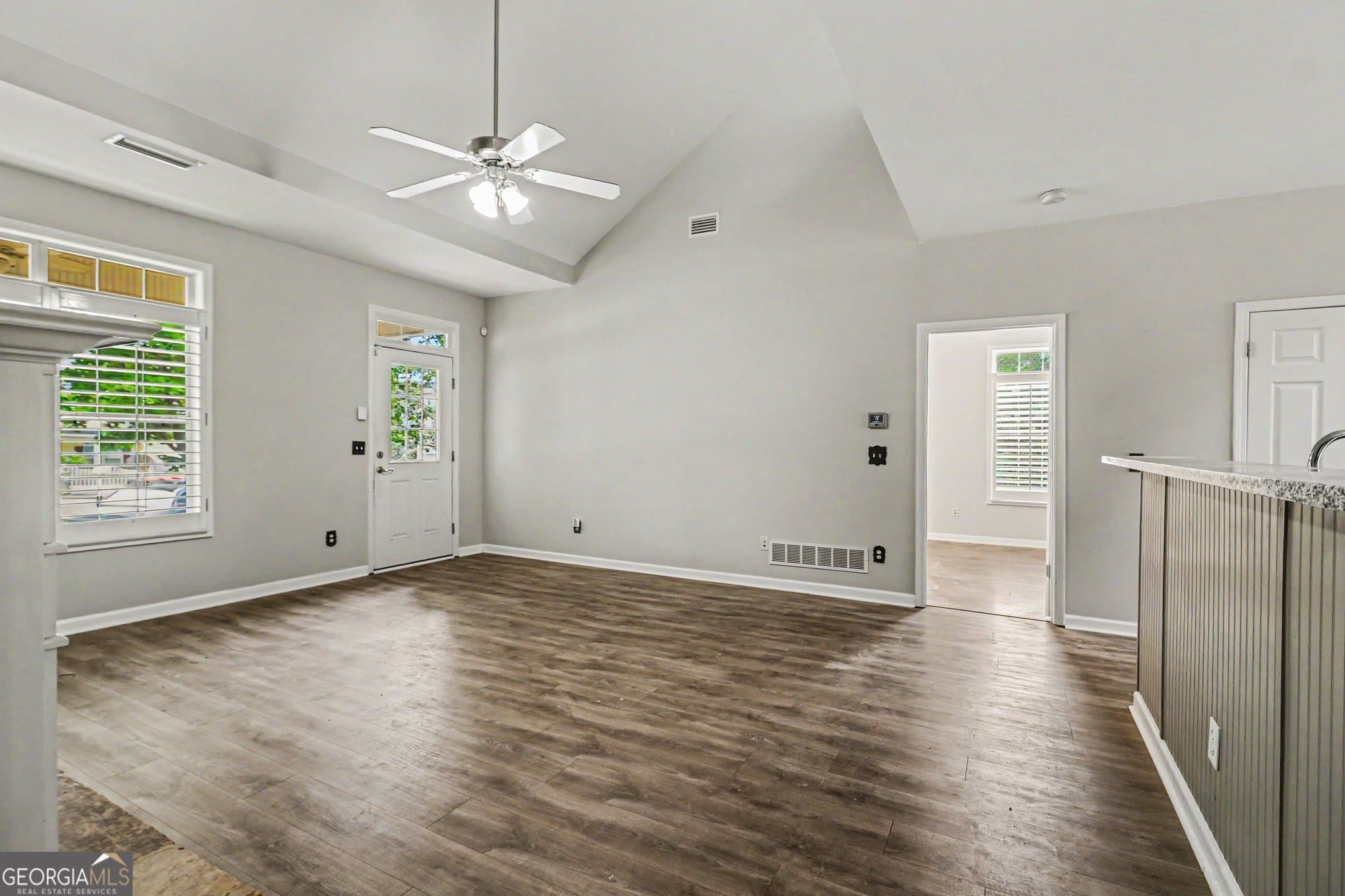 3 bedroom, 3 bathroom, 2,064 sq ft single family residence for sale at 2685 Mariner Way, Villa Rica, GA 30180 — photo 5