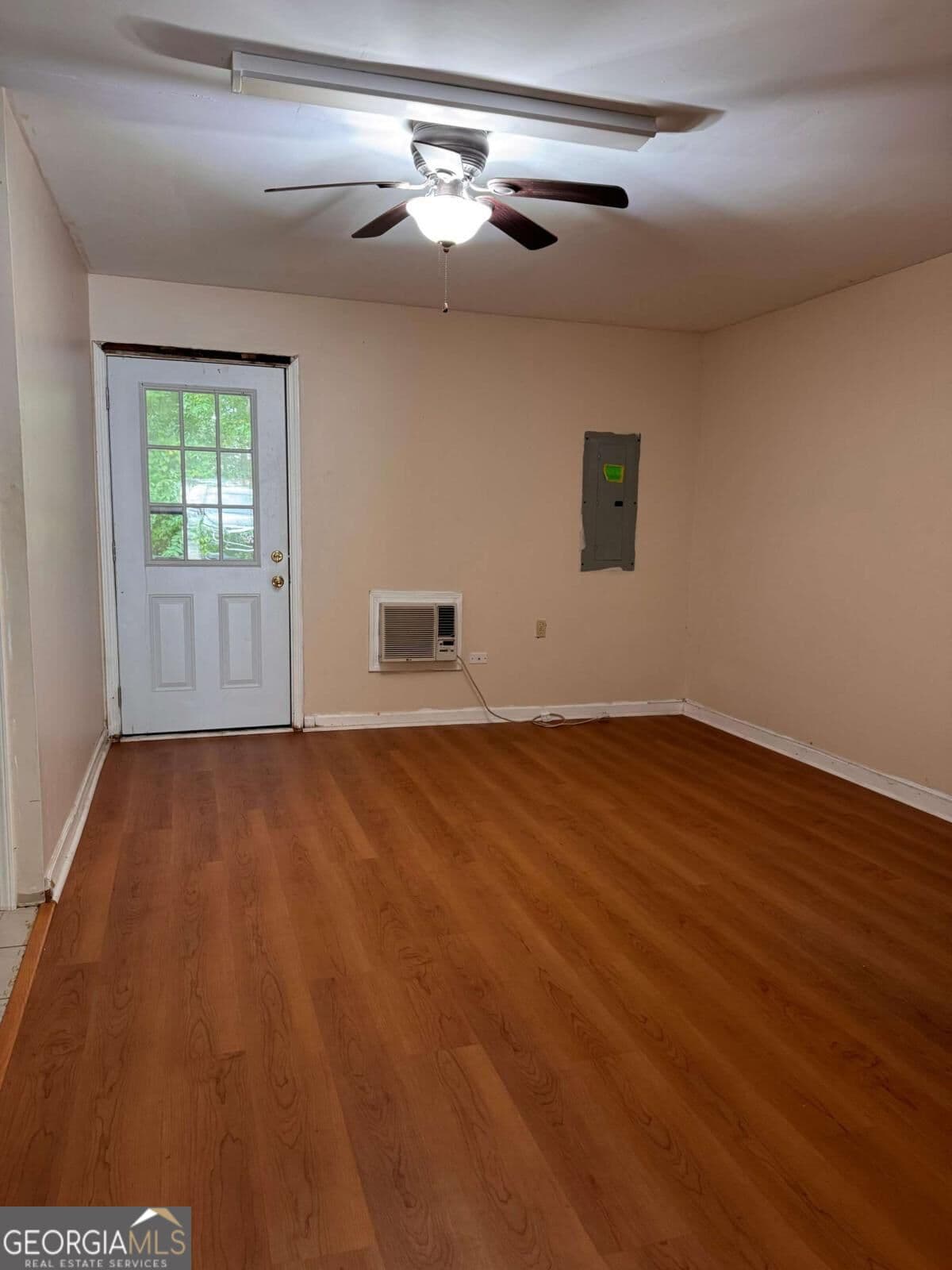 3 bedroom, 3.5 bathroom, 1,508 sq ft townhouse for rent at 74 Davis Mill Courts, Lawrenceville, GA 30044 for $1,900 a month — photo 2