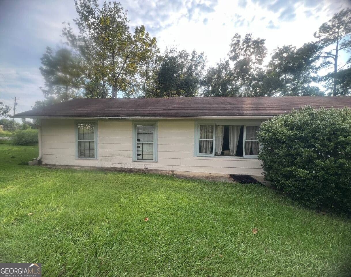 3 bedroom, 1 bathroom, 1,722 sq ft single family residence for sale at 430 Bn S Main Street, Boston, GA 31626 — photo 2