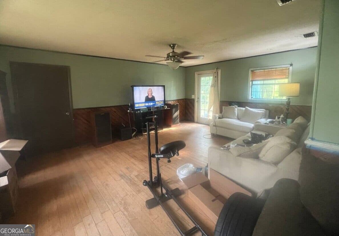 3 bedroom, 1 bathroom, 1,722 sq ft single family residence for sale at 430 Bn S Main Street, Boston, GA 31626 — photo 5