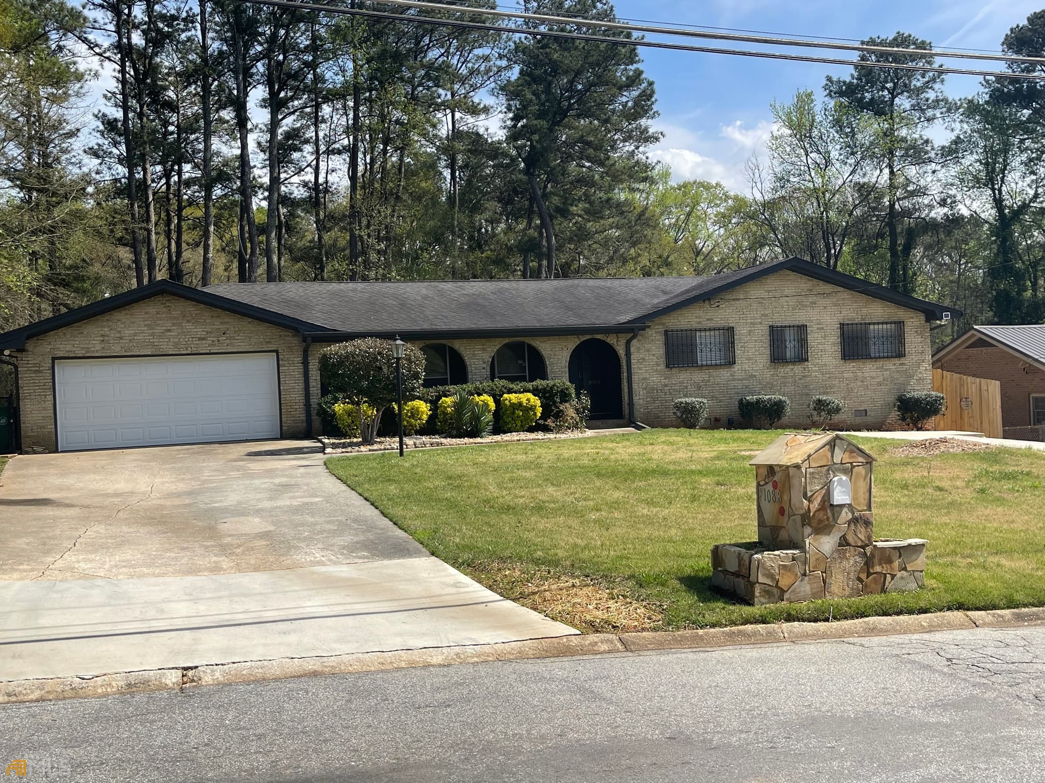 3 bedroom, 2 bathroom, 1,783 sq ft single family residence for rent at 1088 Sherrington Drive, Stone Mountain, GA 30083 for $1,700 a month — photo 2