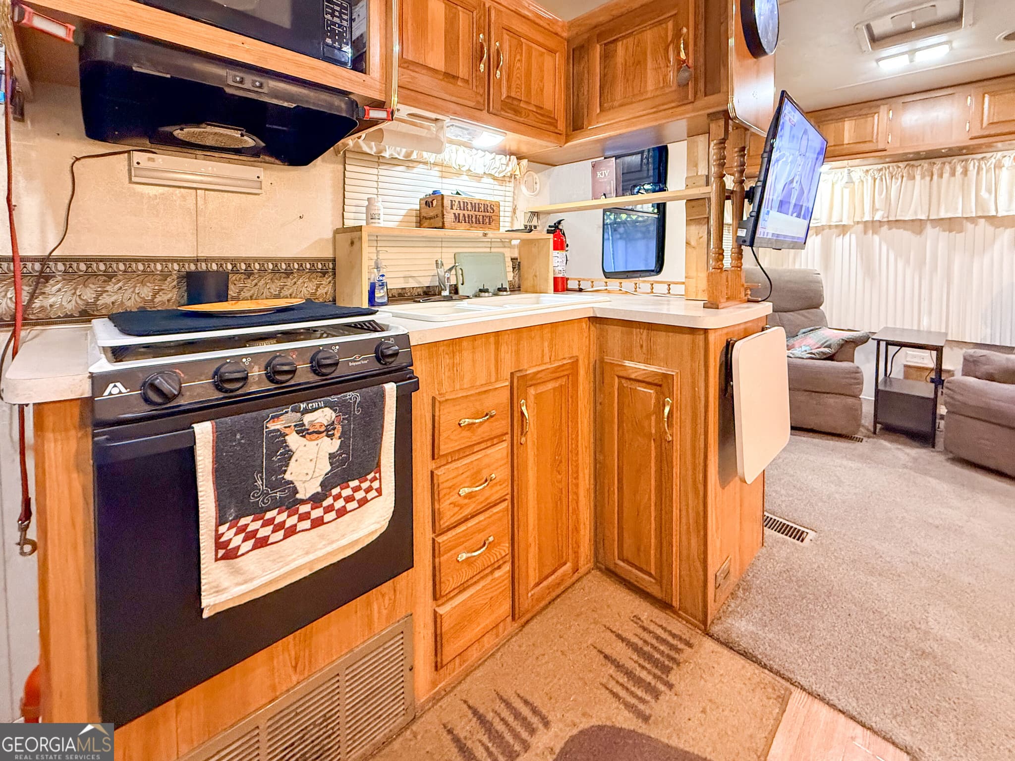 1 bedroom, 1 bathroom, 320 sq ft single family residence for sale at 159 Canyon Pass, Cleveland, GA 30528 — photo 2