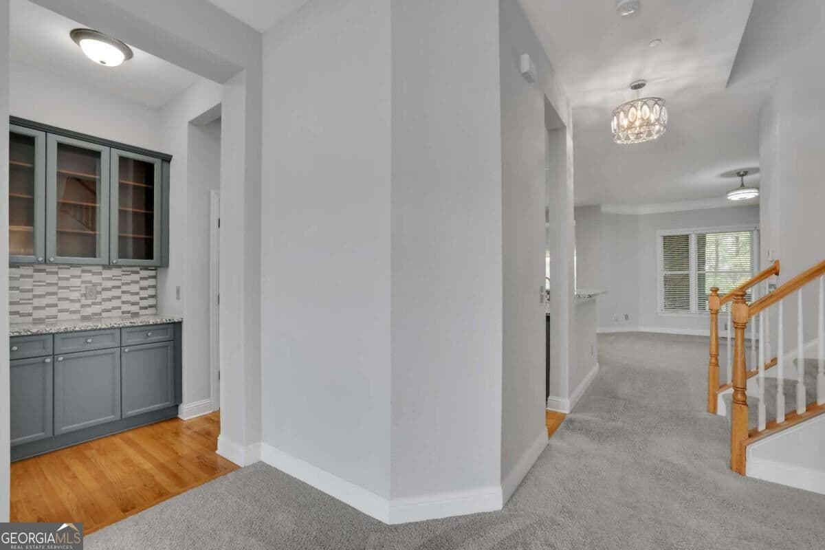4 bedroom, 3.5 bathroom, 3,205 sq ft townhouse for sale at 1286 Creekside Terrace, Smyrna, GA 30082 — photo 7