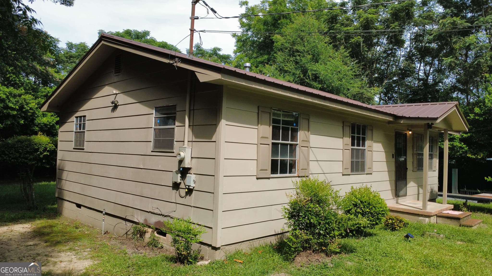 3 bedroom, 1 bathroom, 950 sq ft single family residence for sale at 502 Kaigler Street, Oglethorpe, GA 31068 — photo 3