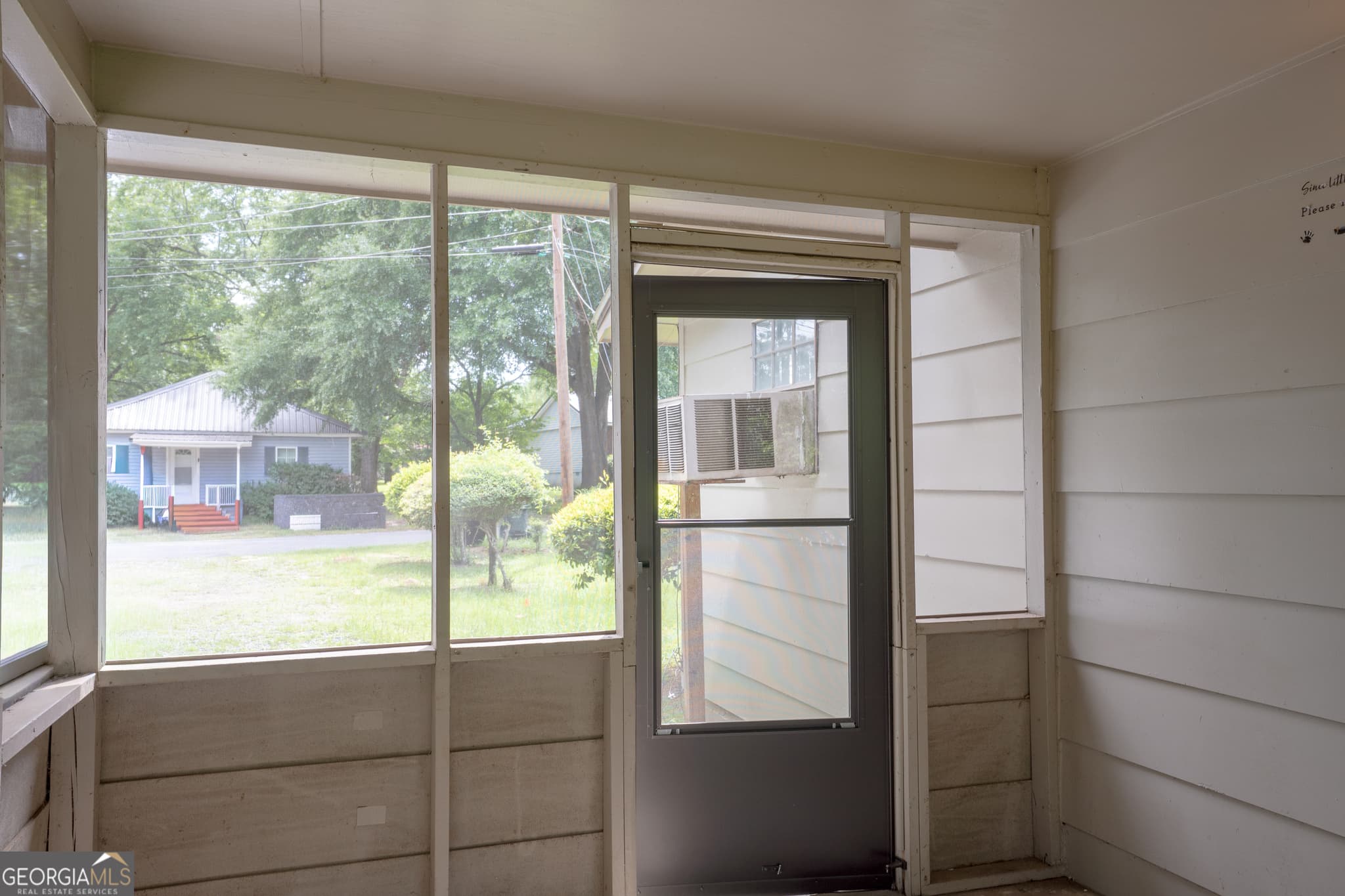 3 bedroom, 1 bathroom, 950 sq ft single family residence for sale at 502 Kaigler Street, Oglethorpe, GA 31068 — photo 5