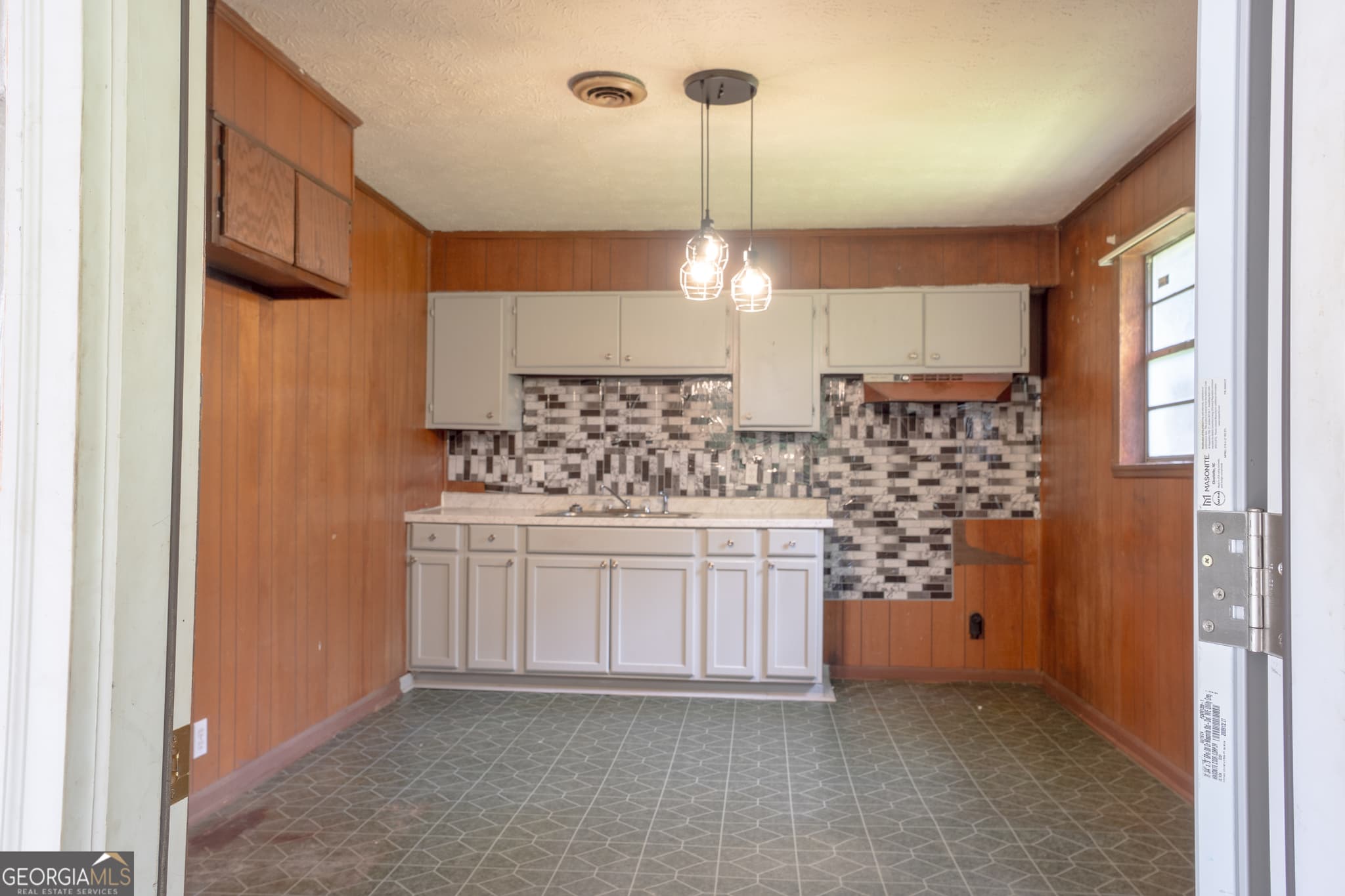3 bedroom, 1 bathroom, 950 sq ft single family residence for sale at 502 Kaigler Street, Oglethorpe, GA 31068 — photo 9